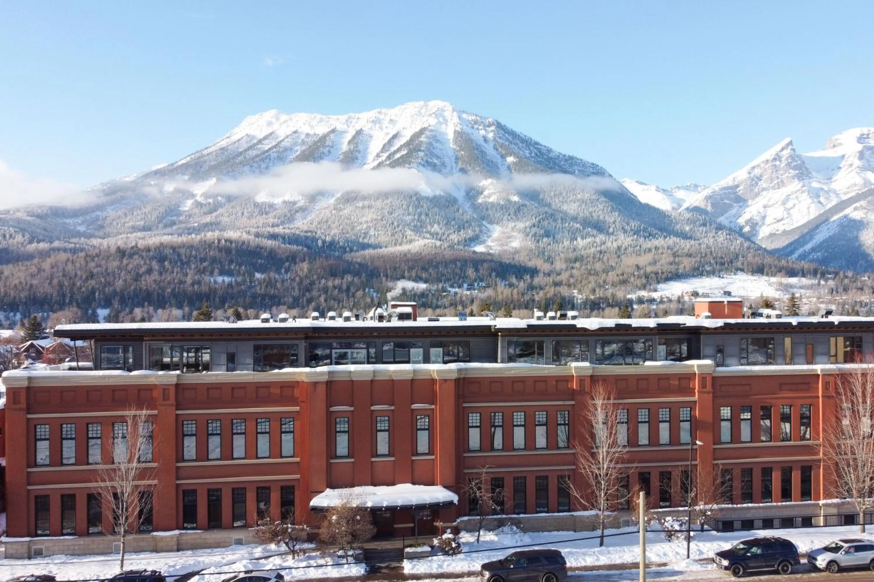 901 by Fernie Central Reservations