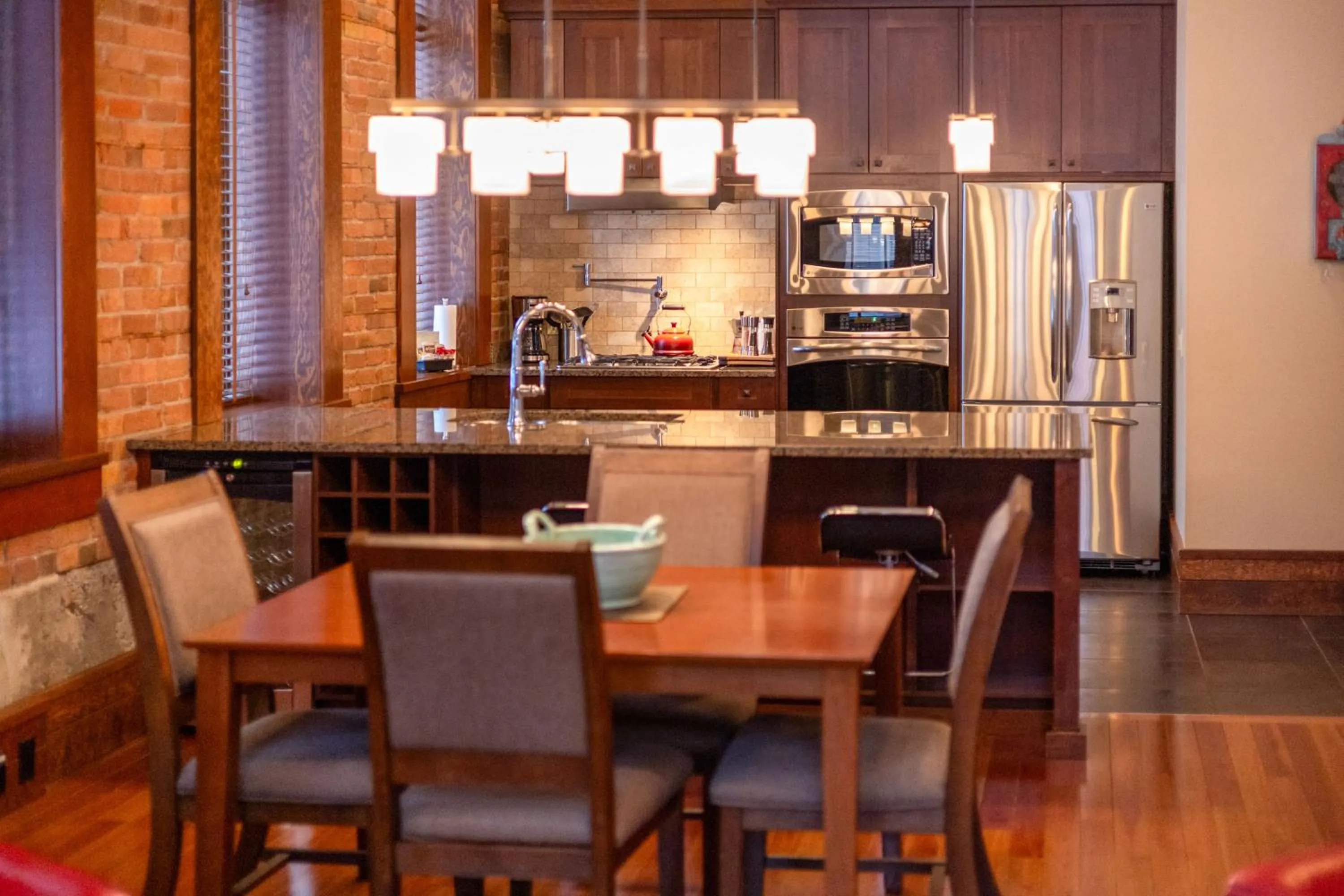 901 by Fernie Central Reservations