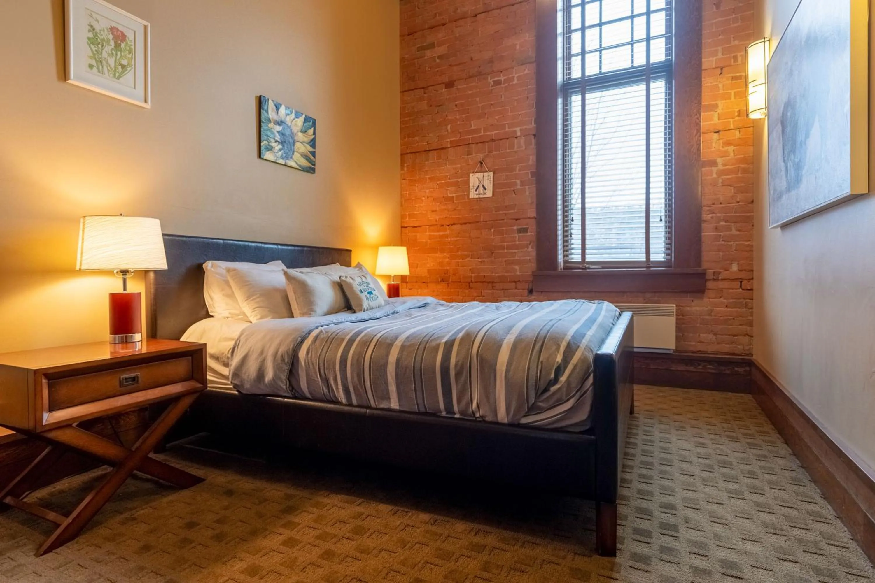 Bed in 901 by Fernie Central Reservations