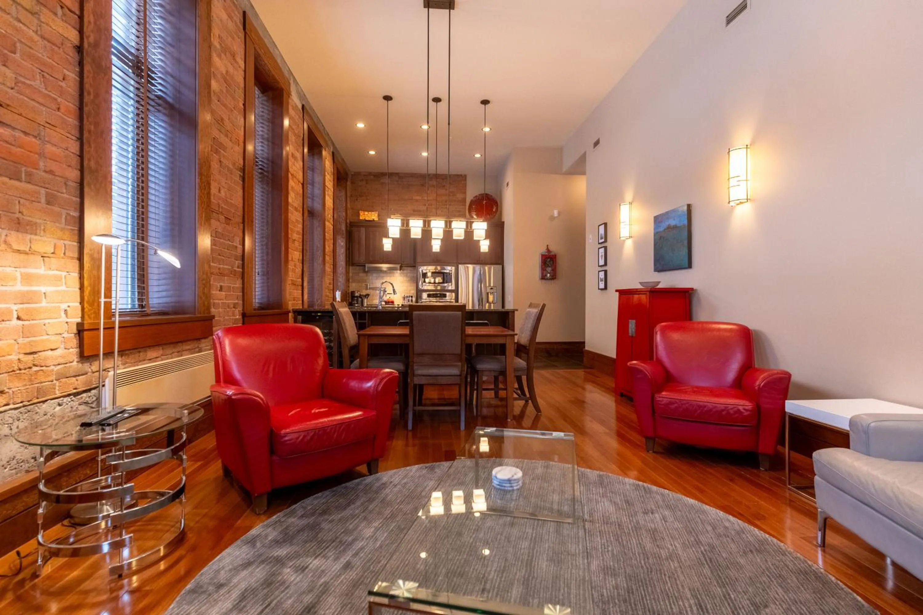 901 by Fernie Central Reservations