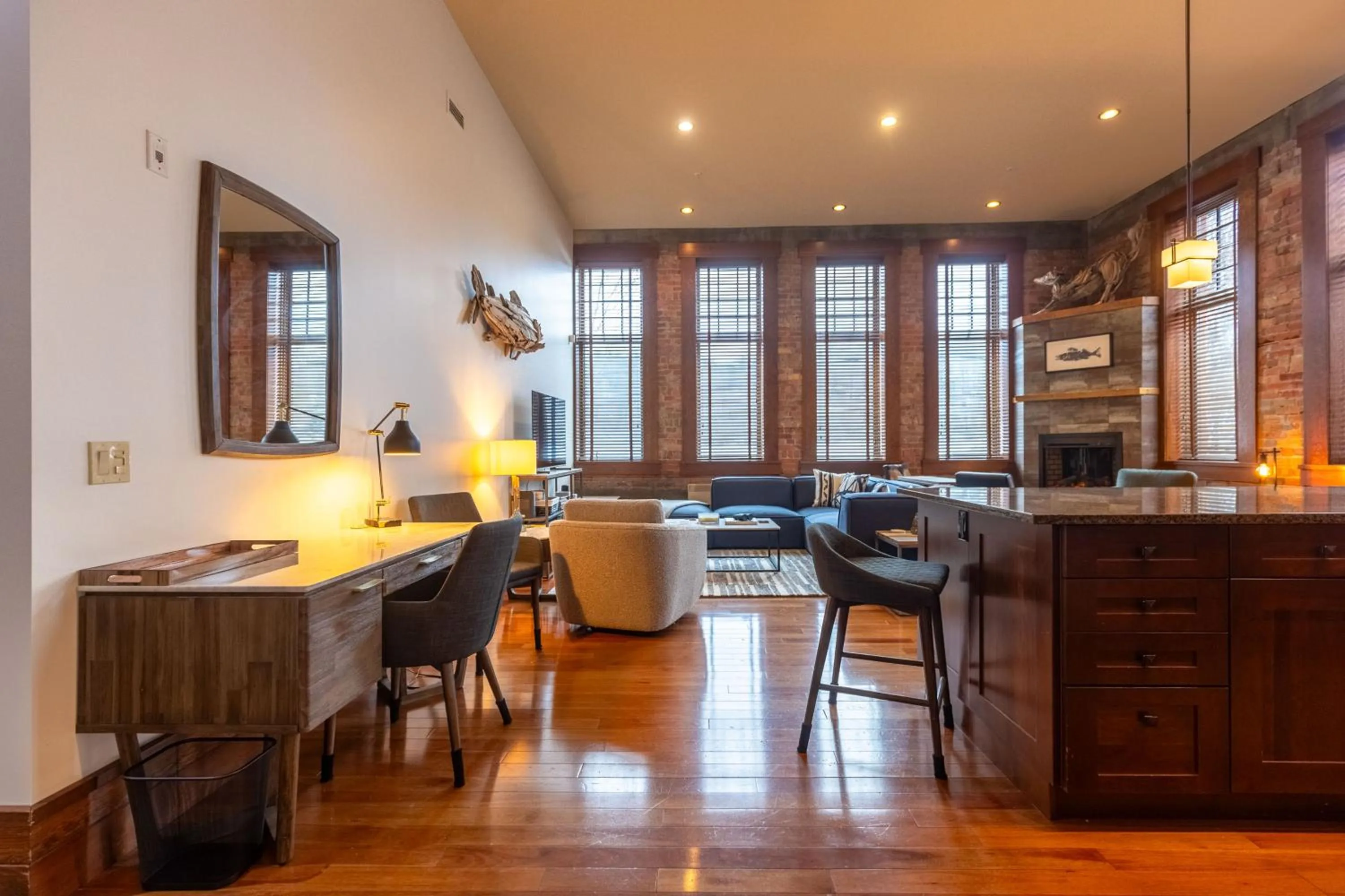 901 by Fernie Central Reservations