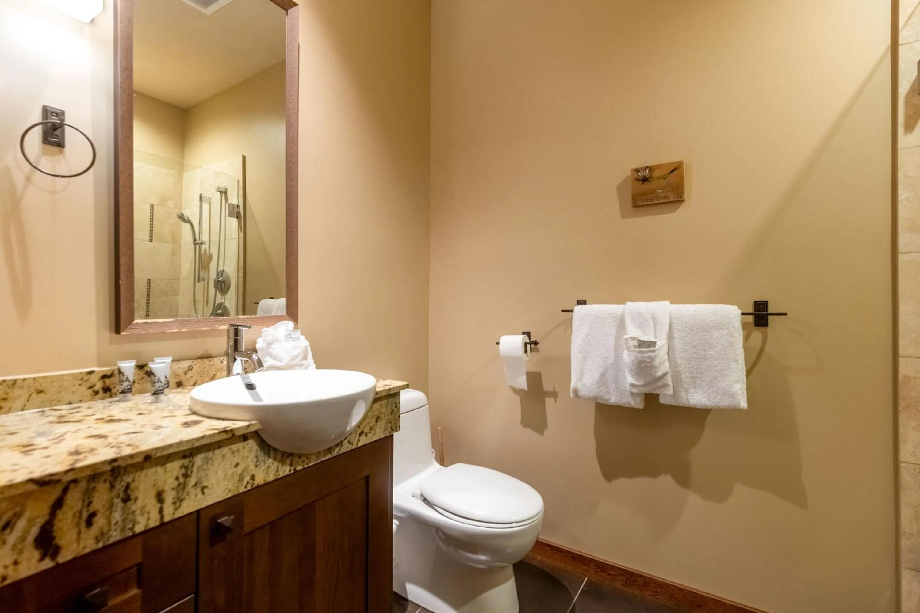 901 by Fernie Central Reservations