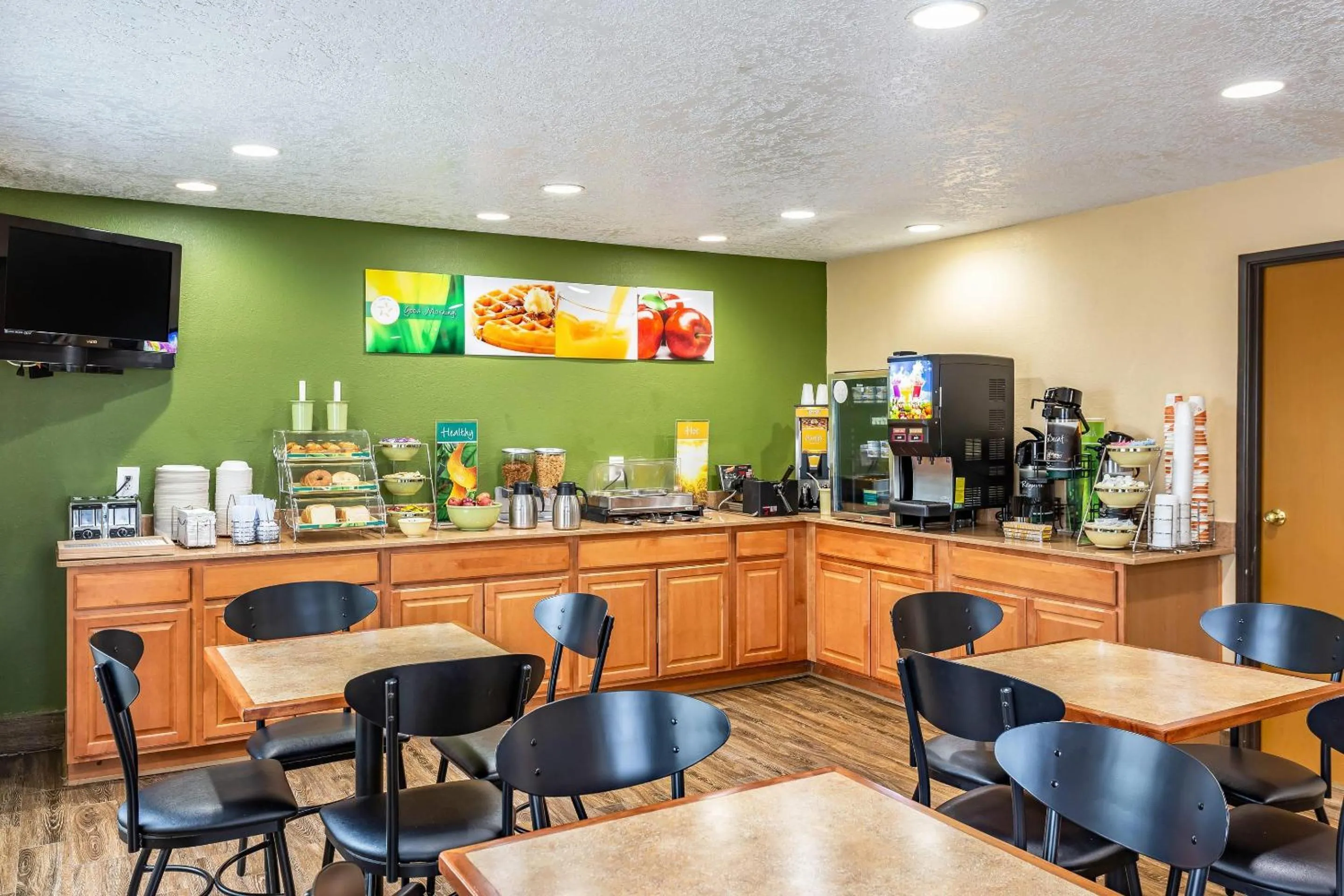 Breakfast in Quality Inn Los Lunas - Albuquerque South