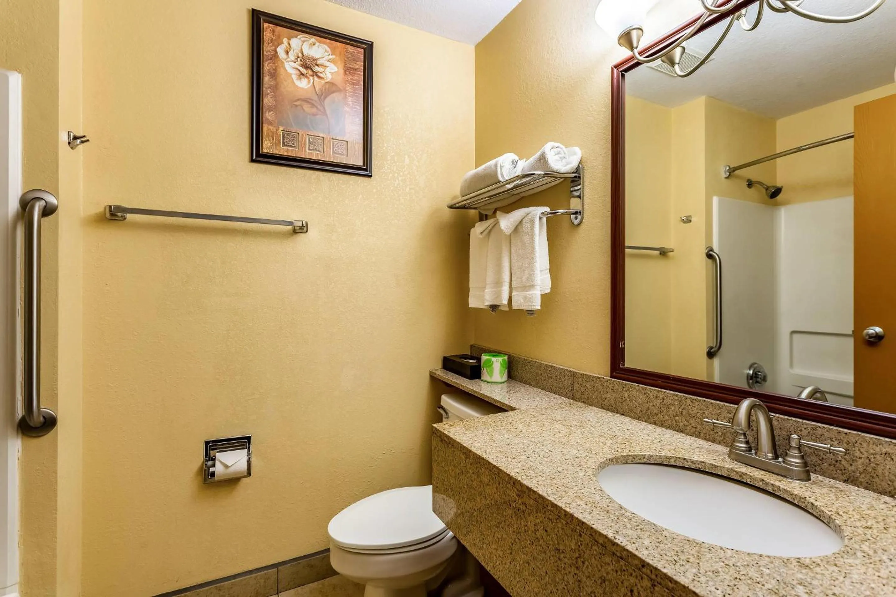 Bedroom in Quality Inn Los Lunas - Albuquerque South