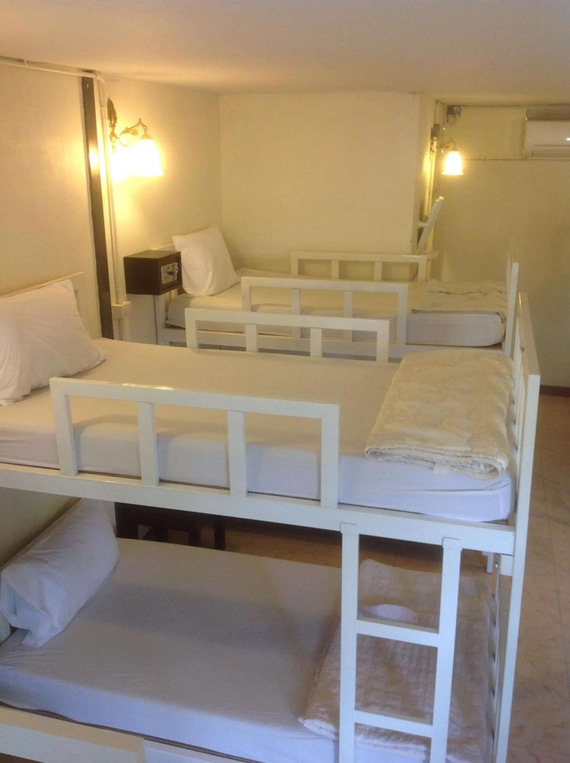 bunk bed, Bed in Ibiza House Phi Phi