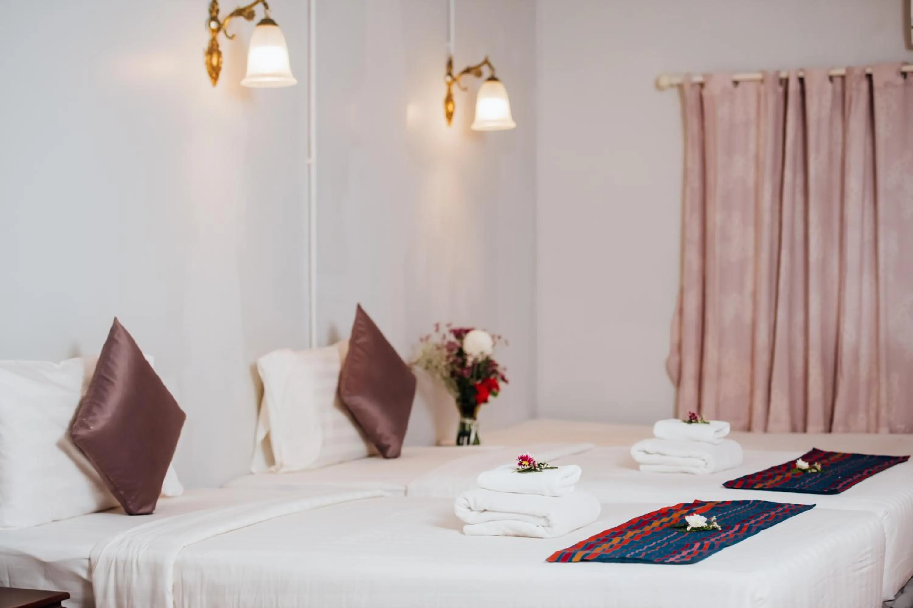 Bed in Ibiza House Phi Phi