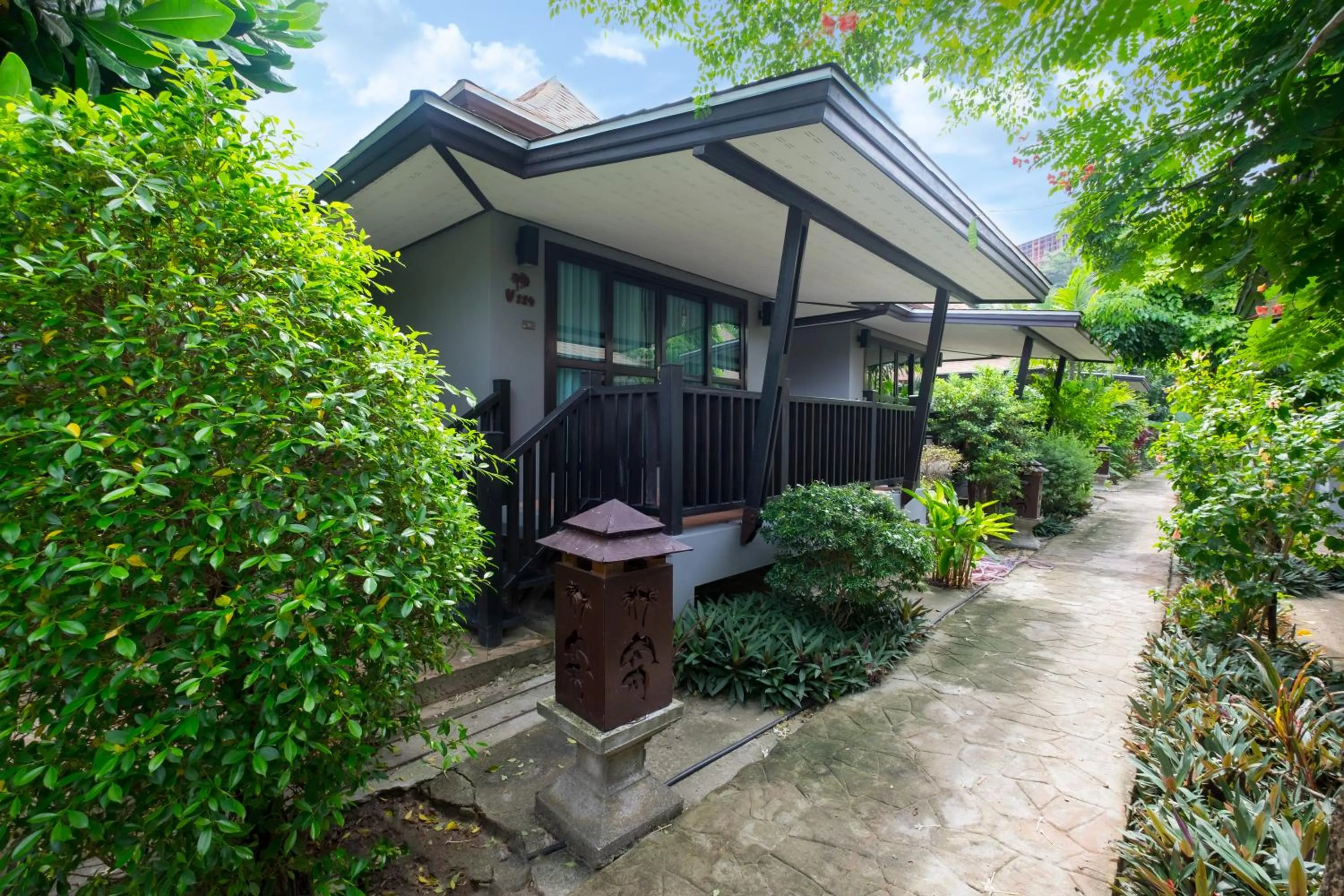 Day in Ibiza House Phi Phi