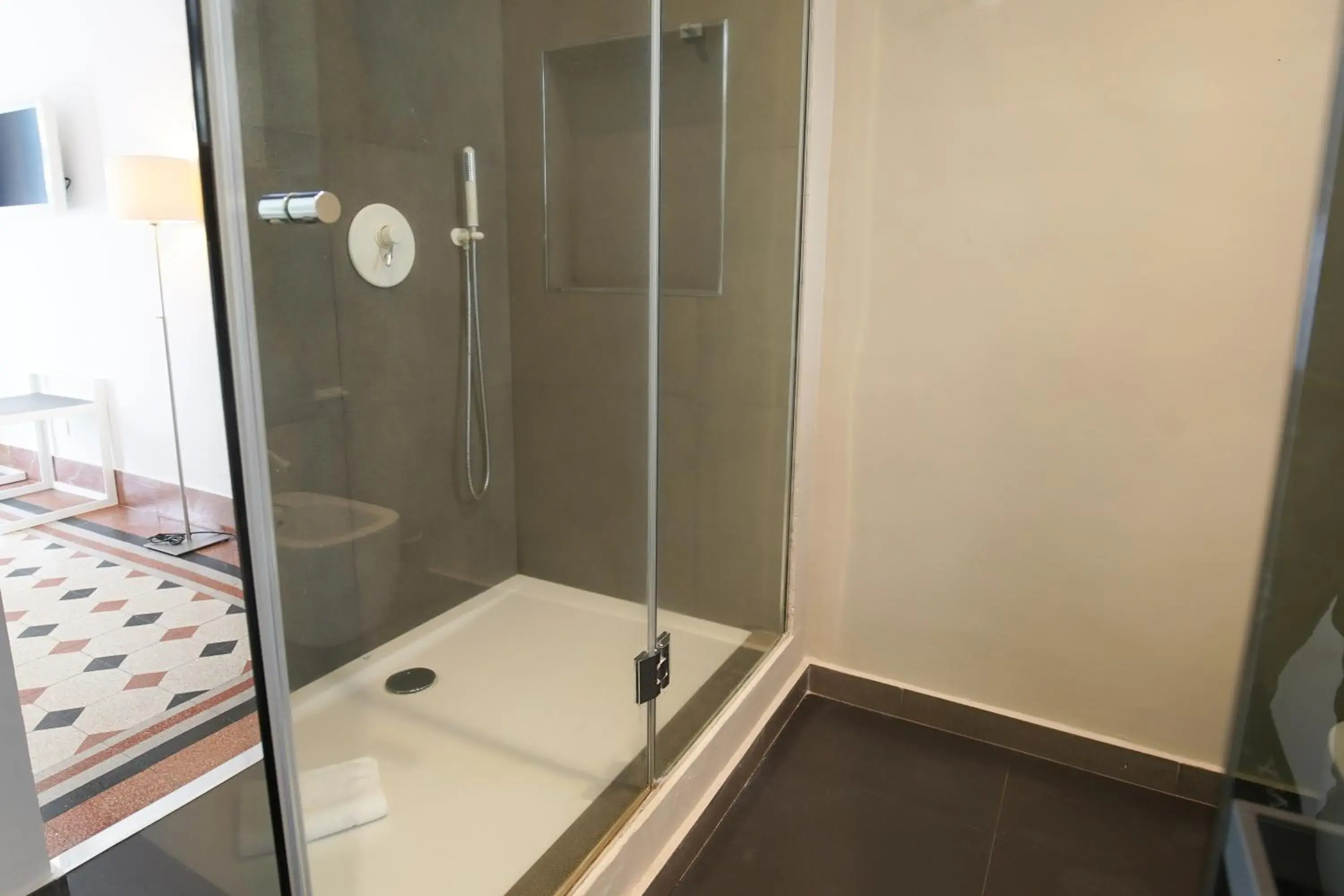 Deluxe Double or Twin Room in Le Stanze di Piazza Cairoli Deluxe Double or Twin Room in Le Stanze di Piazza Cairoli