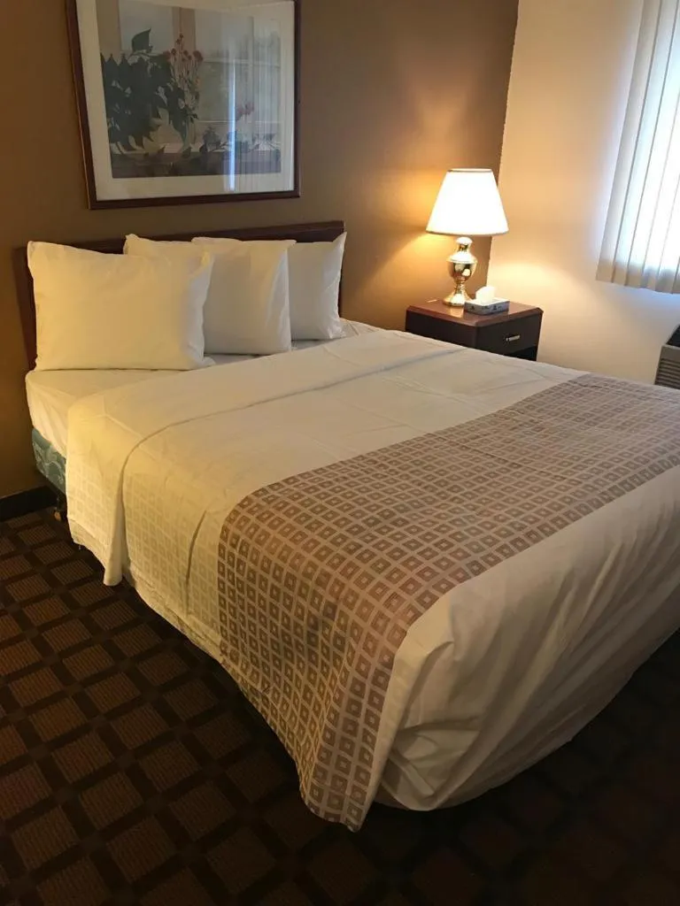 Bed in Valued Stay Sun Prairie