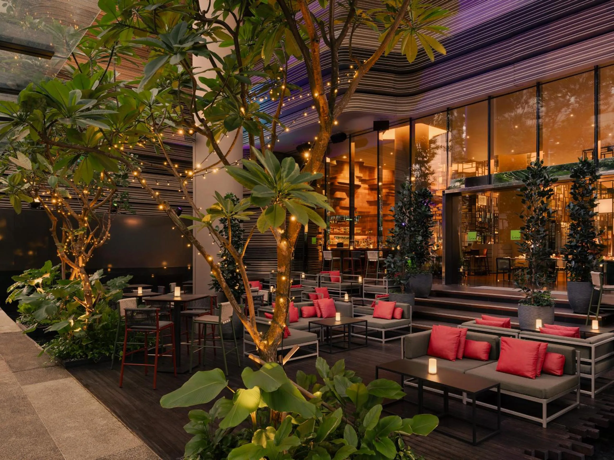 Lounge or bar in PARKROYAL COLLECTION Pickering, Singapore