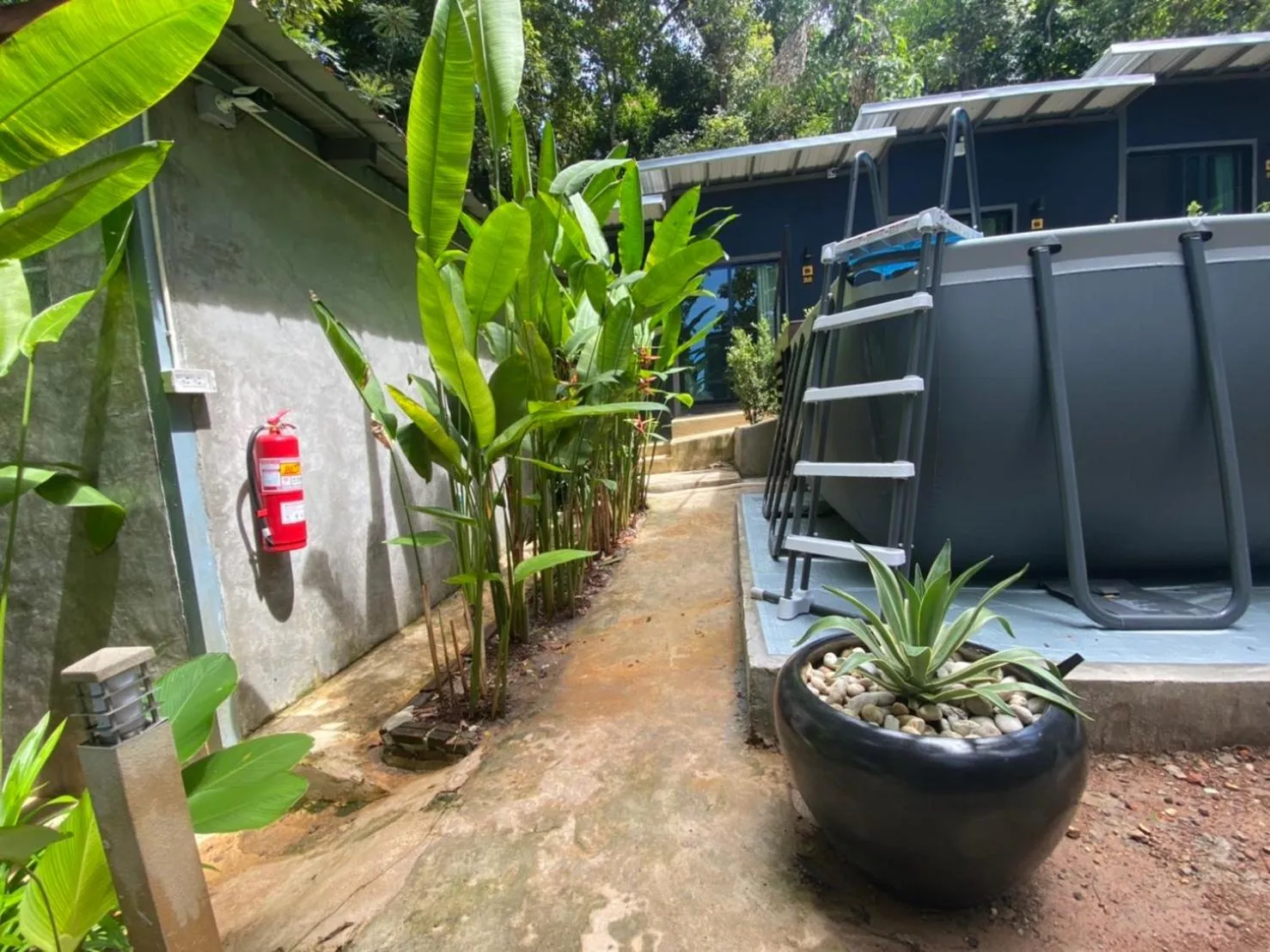 Area and facilities in BeachBox@Koh Сhang