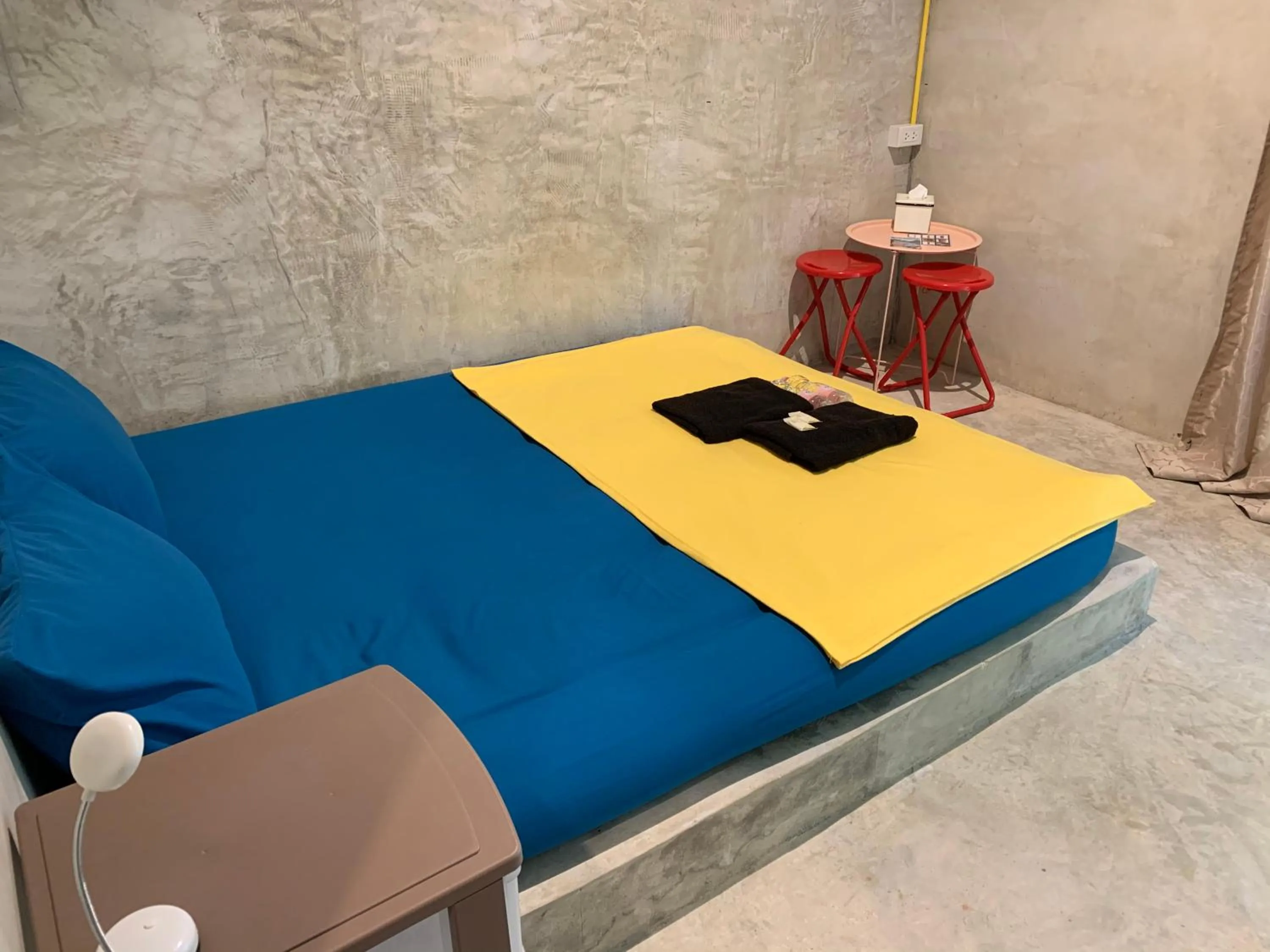 Bed in BeachBox@Koh Сhang