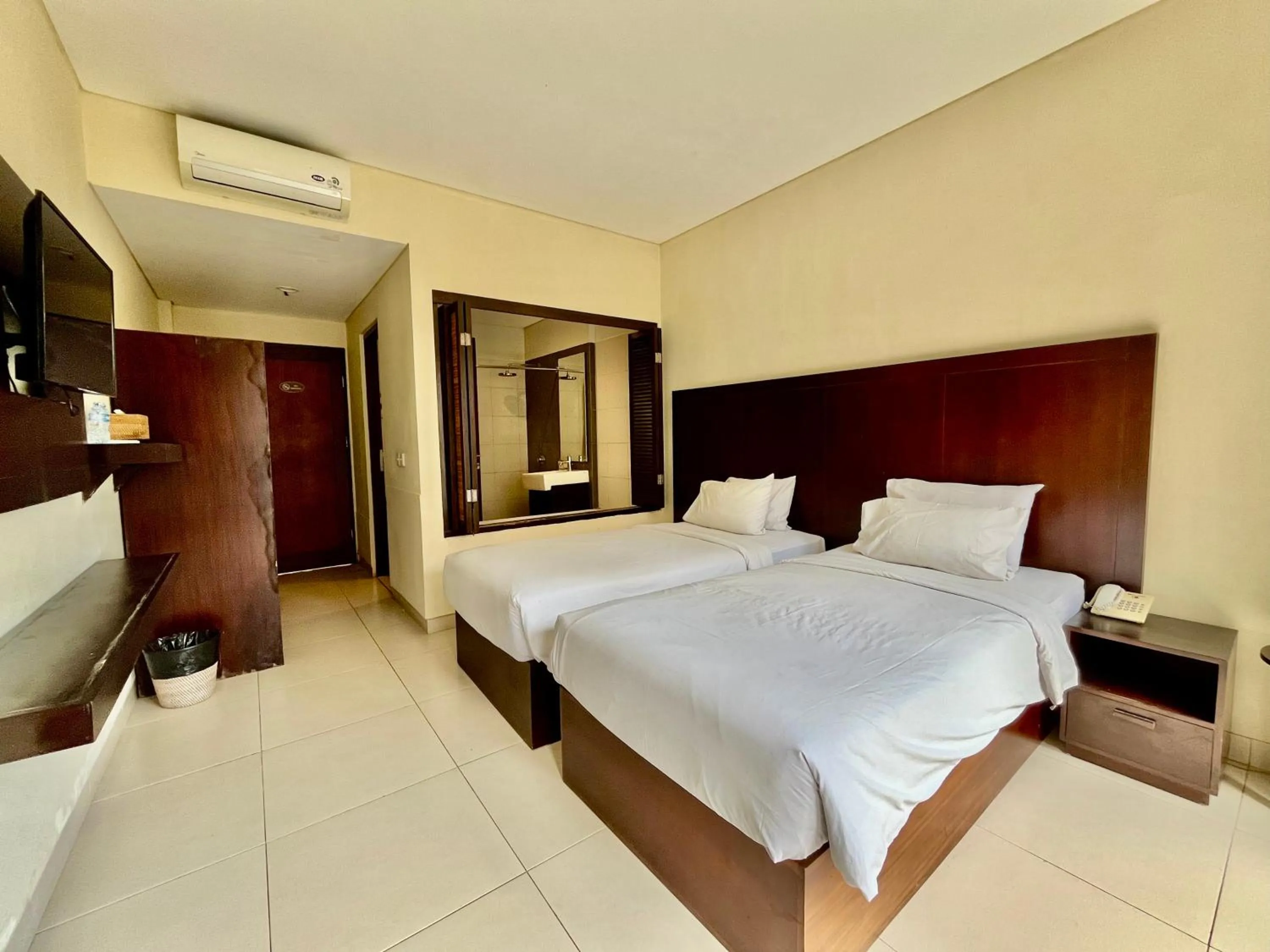 Bed in Suris Boutique Hotel