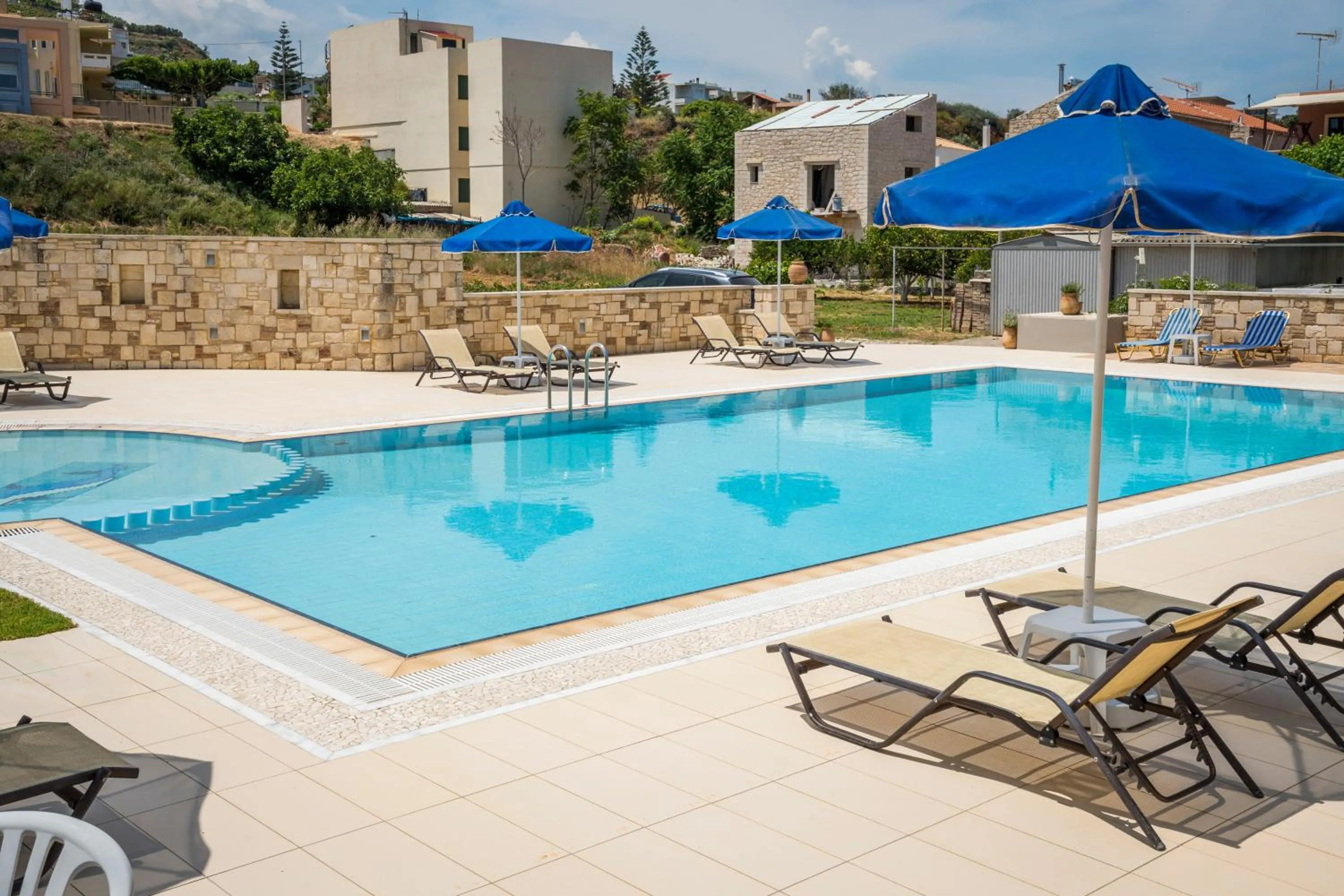 Property building in IRINI STALOS Apartments