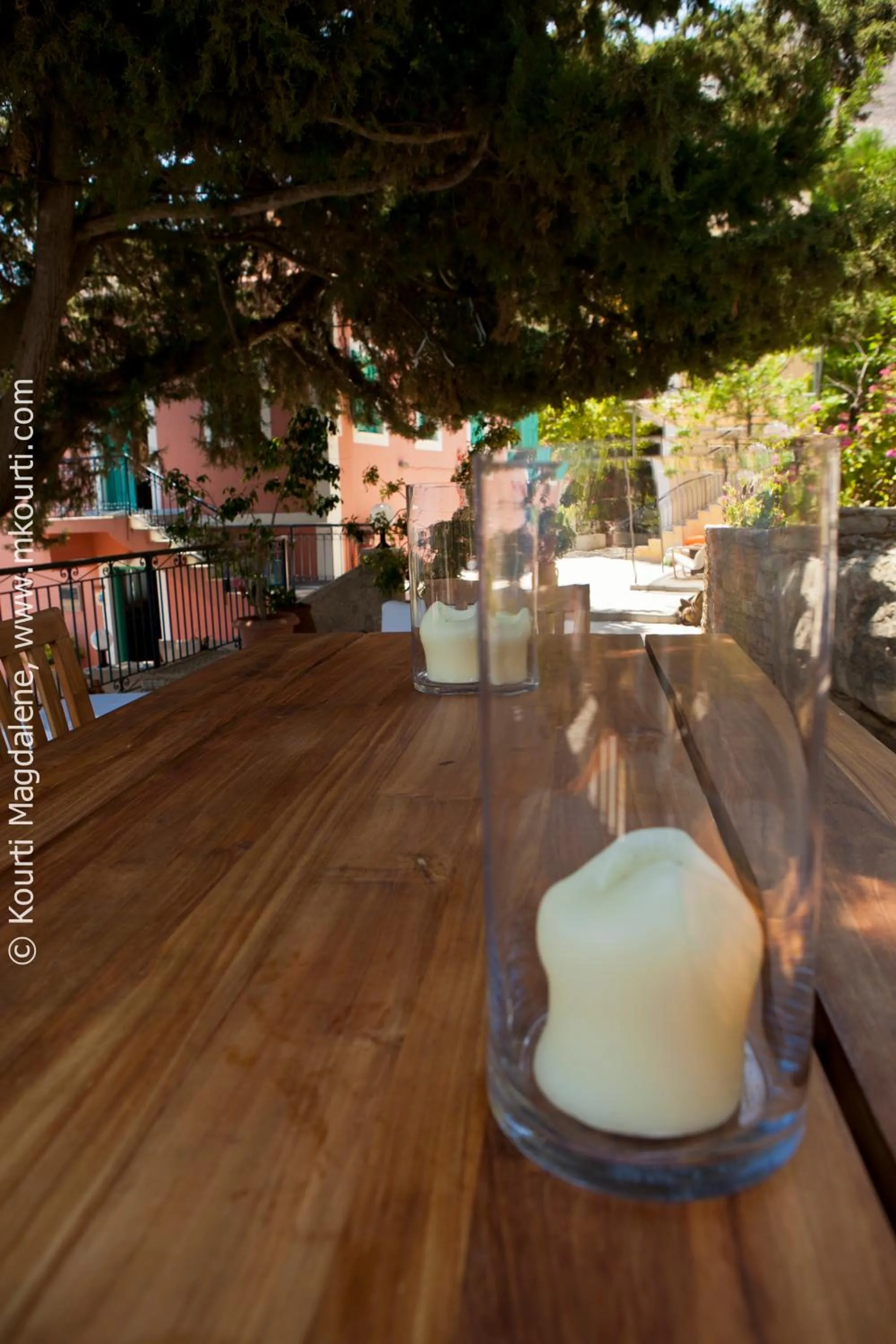 Text overlay in Niriides Hotel Apartments