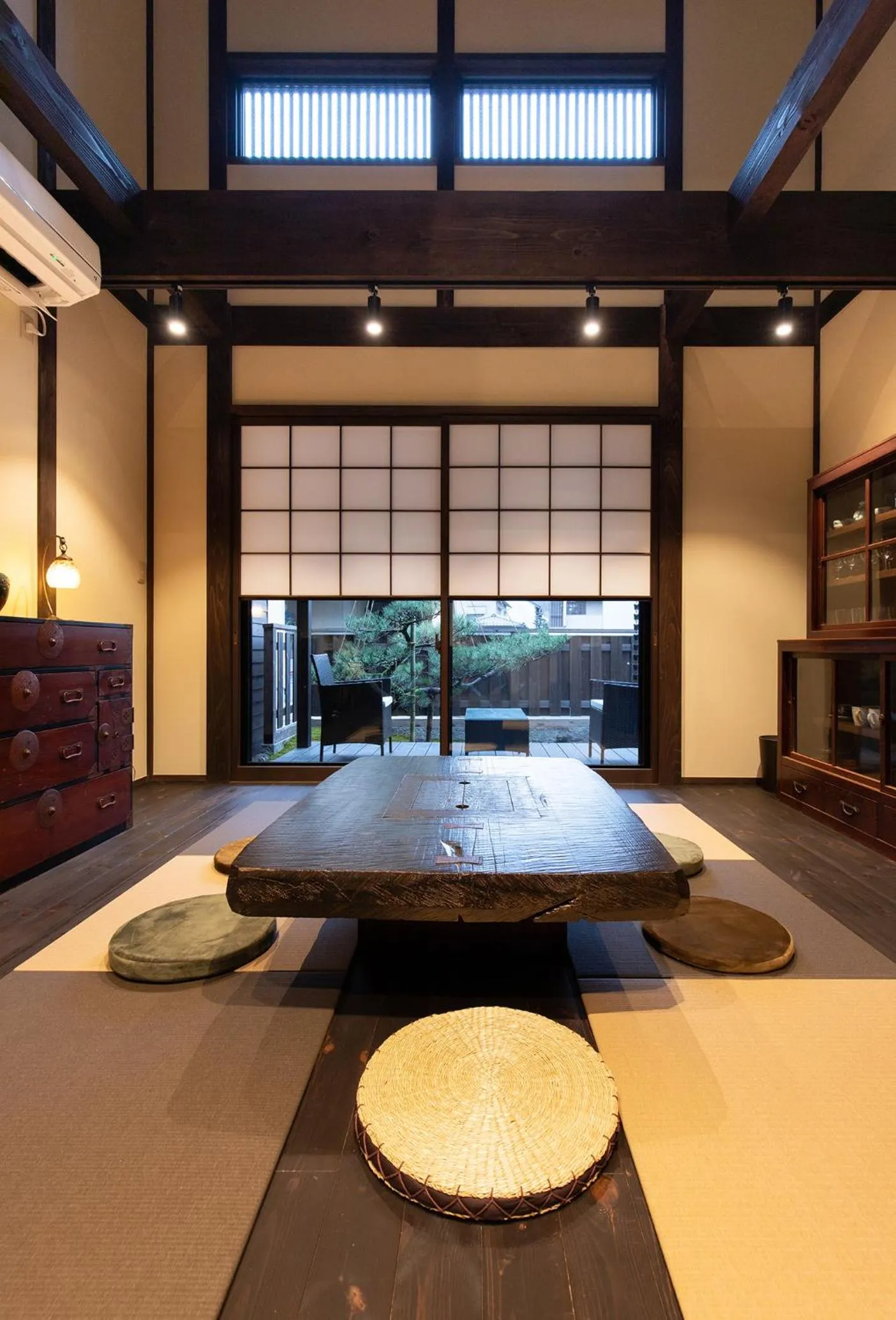 Living room in Zaimoku-an