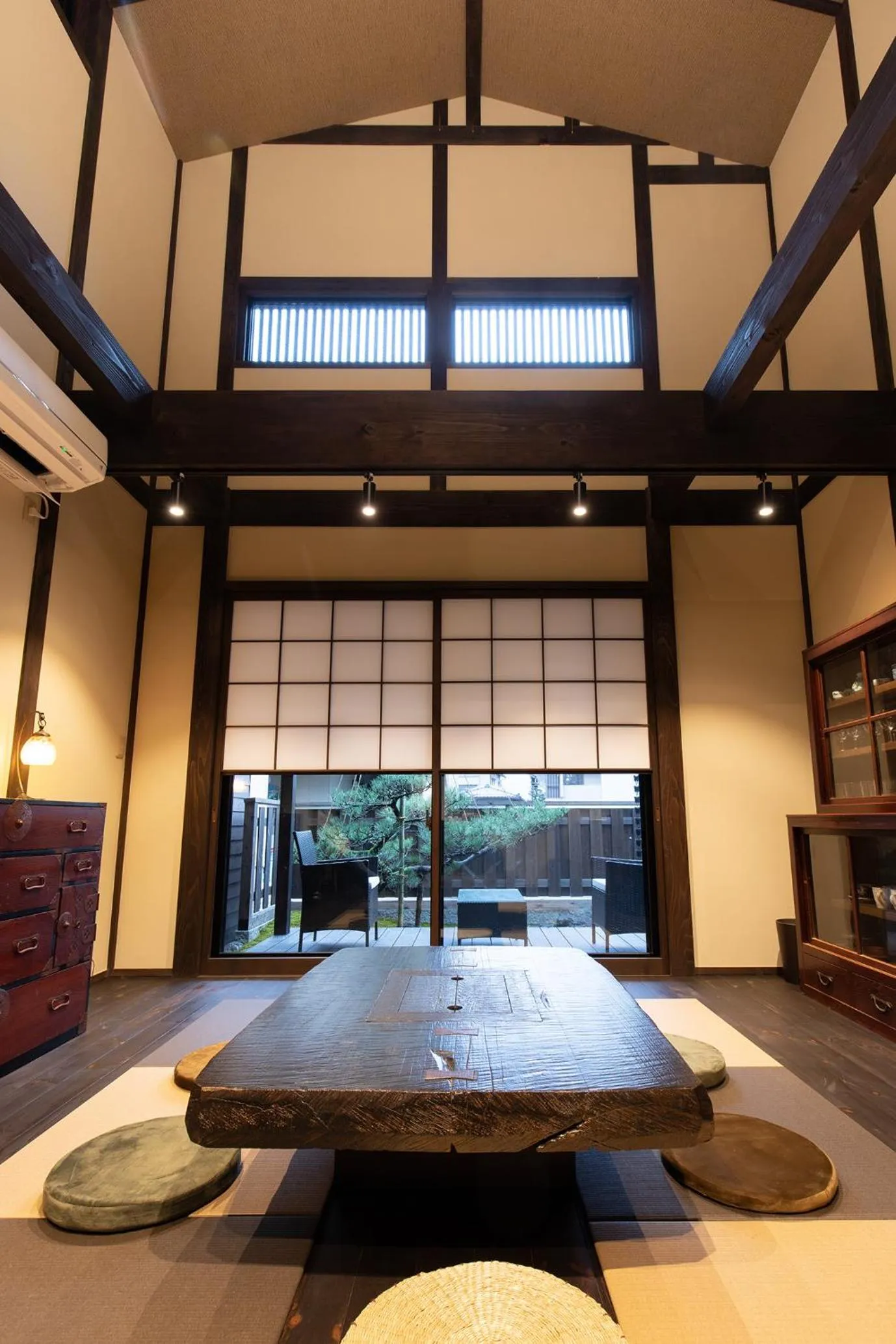 Living room in Zaimoku-an