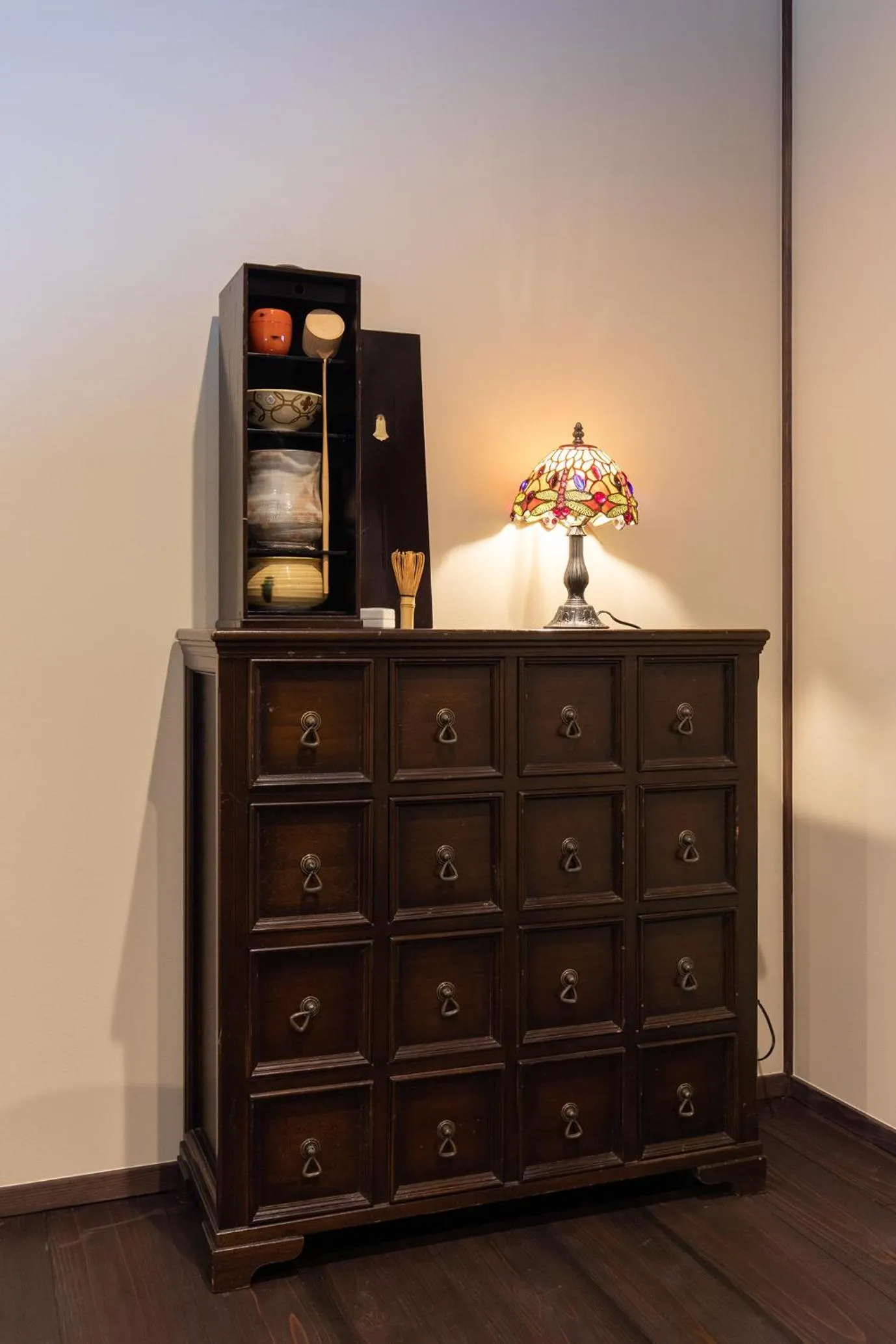 Decorative detail in Zaimoku-an