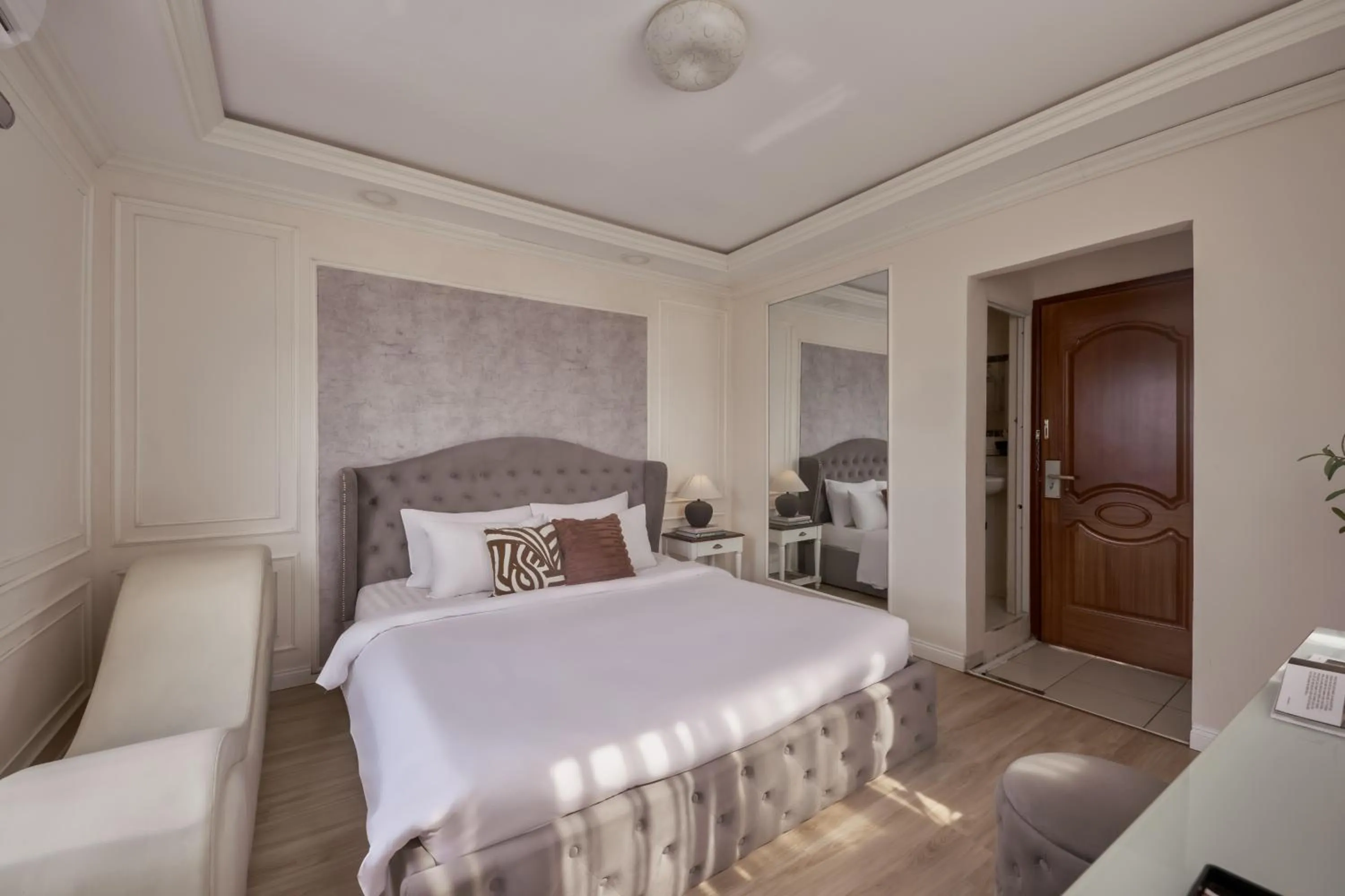 Photo of the whole room, Bed in An Thinh Central Hotel - Ben Thanh Market