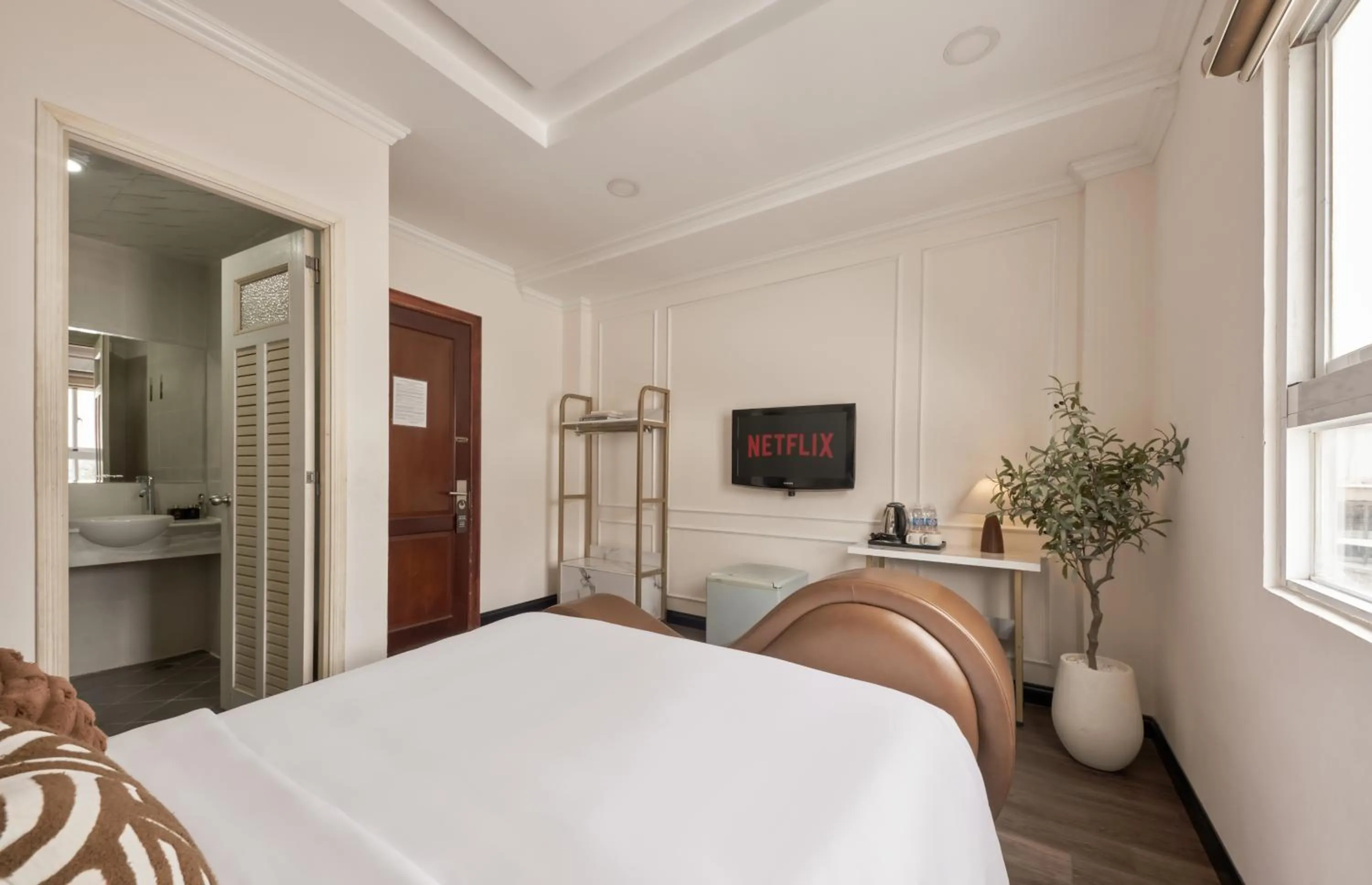 Bed in An Thinh Central Hotel - Ben Thanh Market