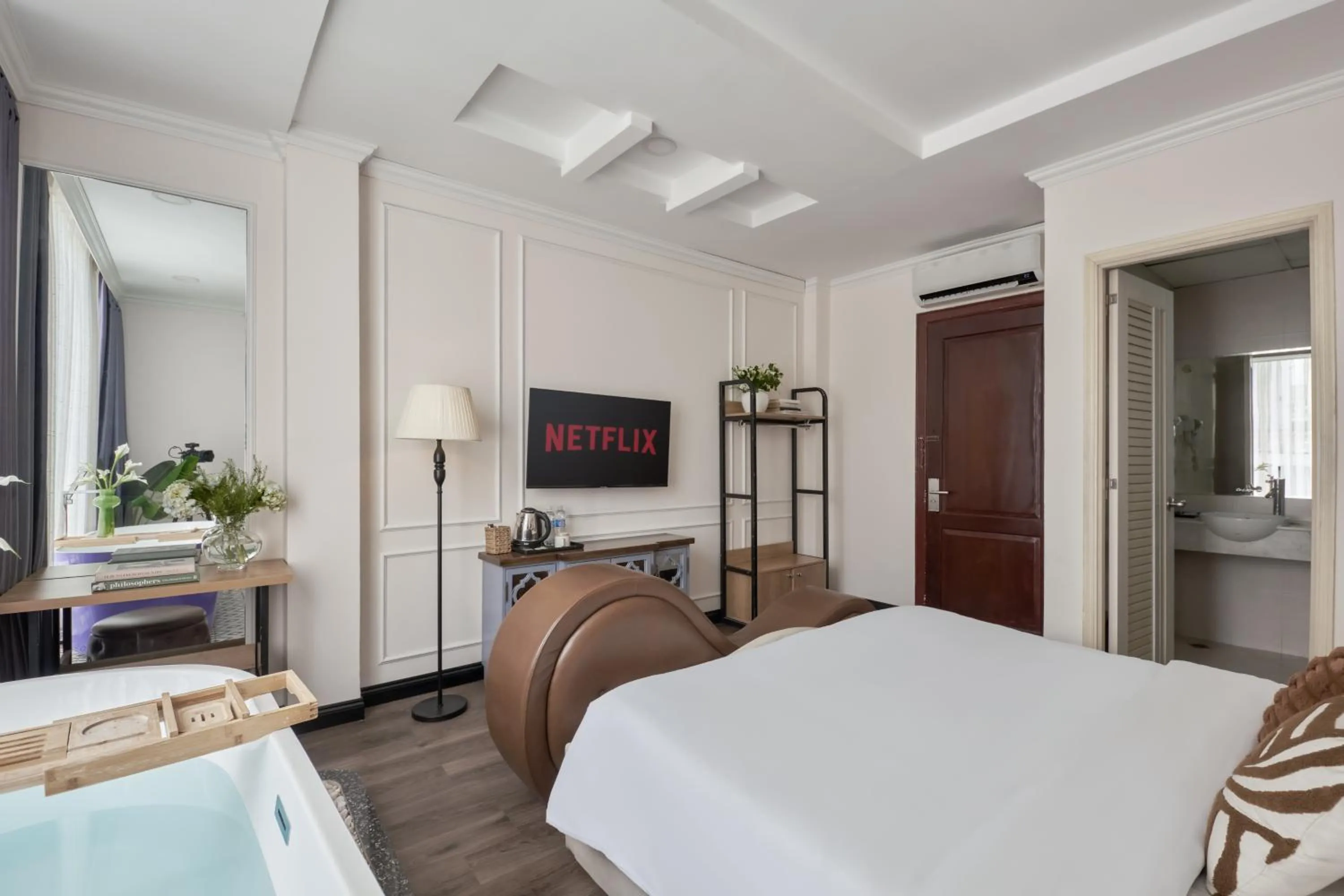 Bed in An Thinh Central Hotel - Ben Thanh Market