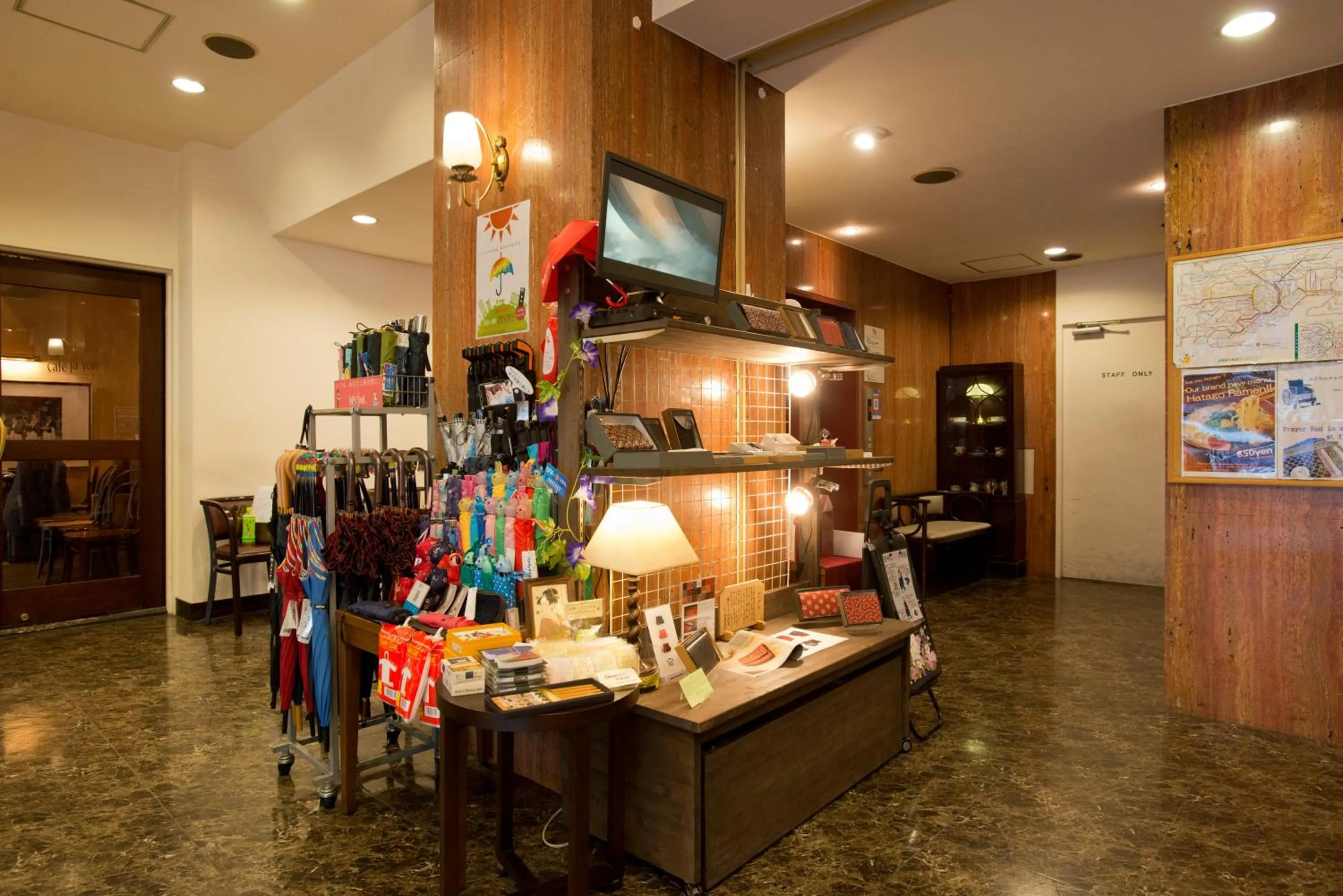 On-site shops in Kadoya Hotel