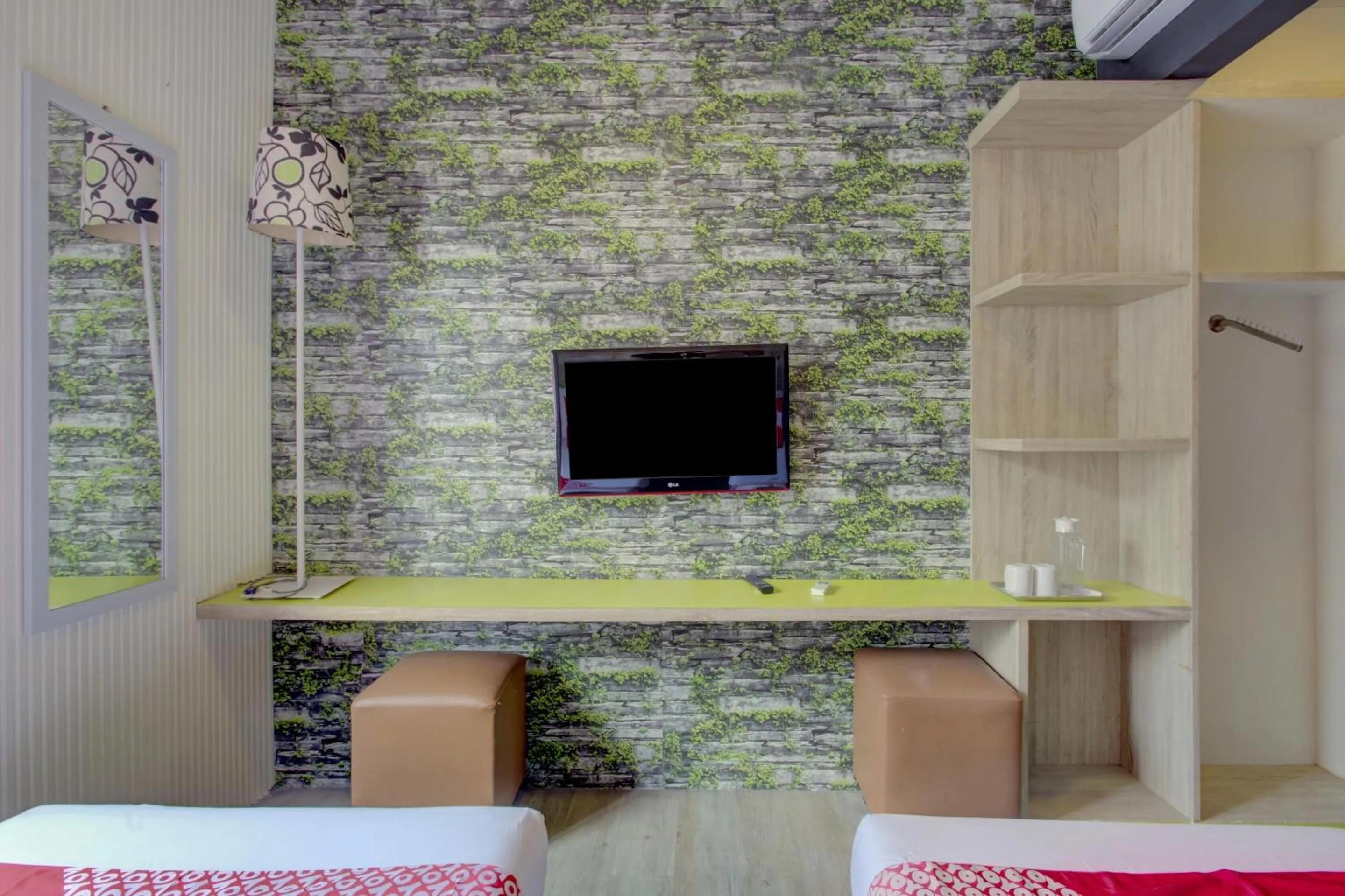 Bedroom in Collection O Gambir Near Masjid Istiqlal Formerly Aleander Hotel