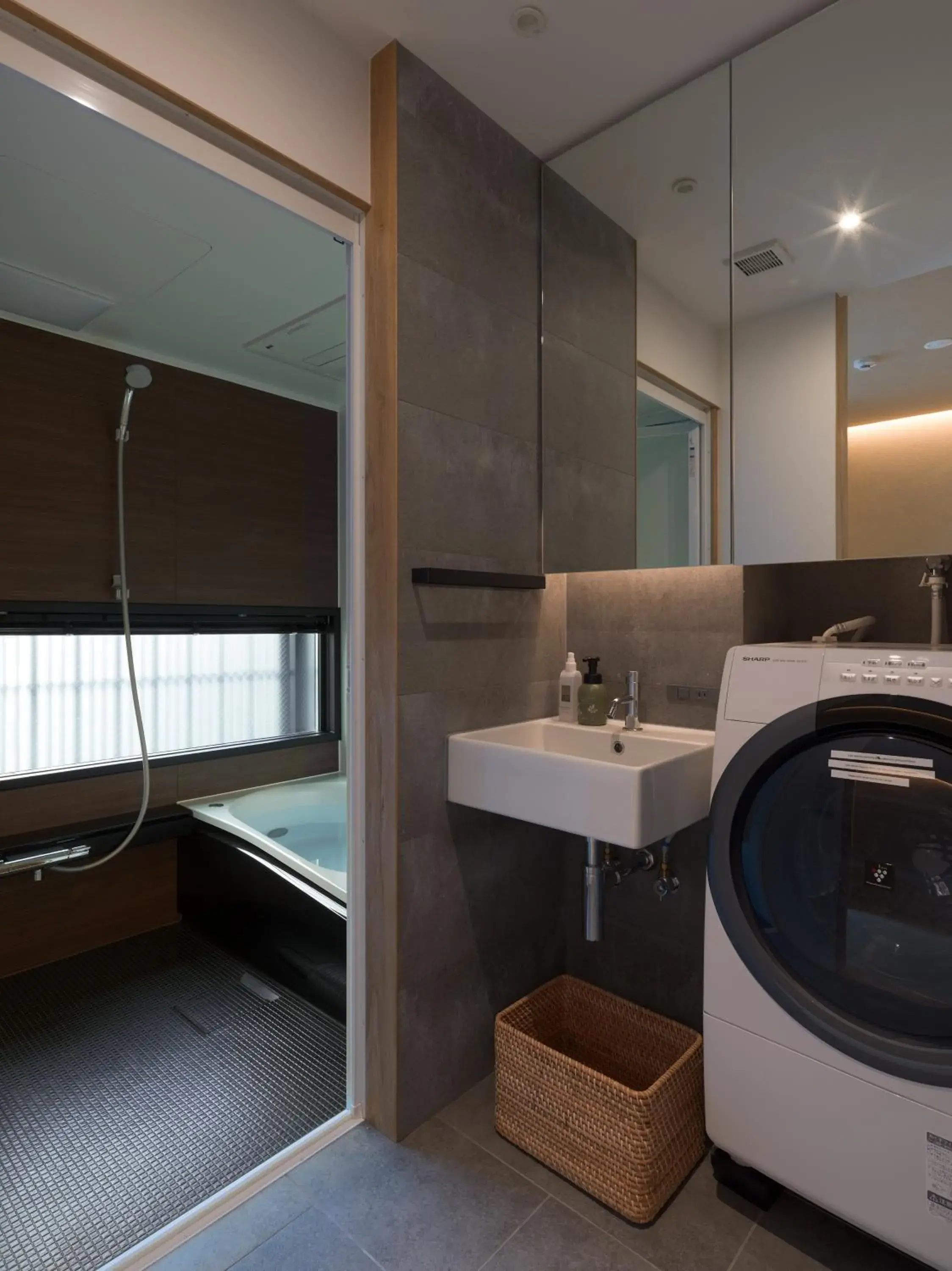 Studio Apartment in Komatsu Residences Studio Apartment in Komatsu Residences