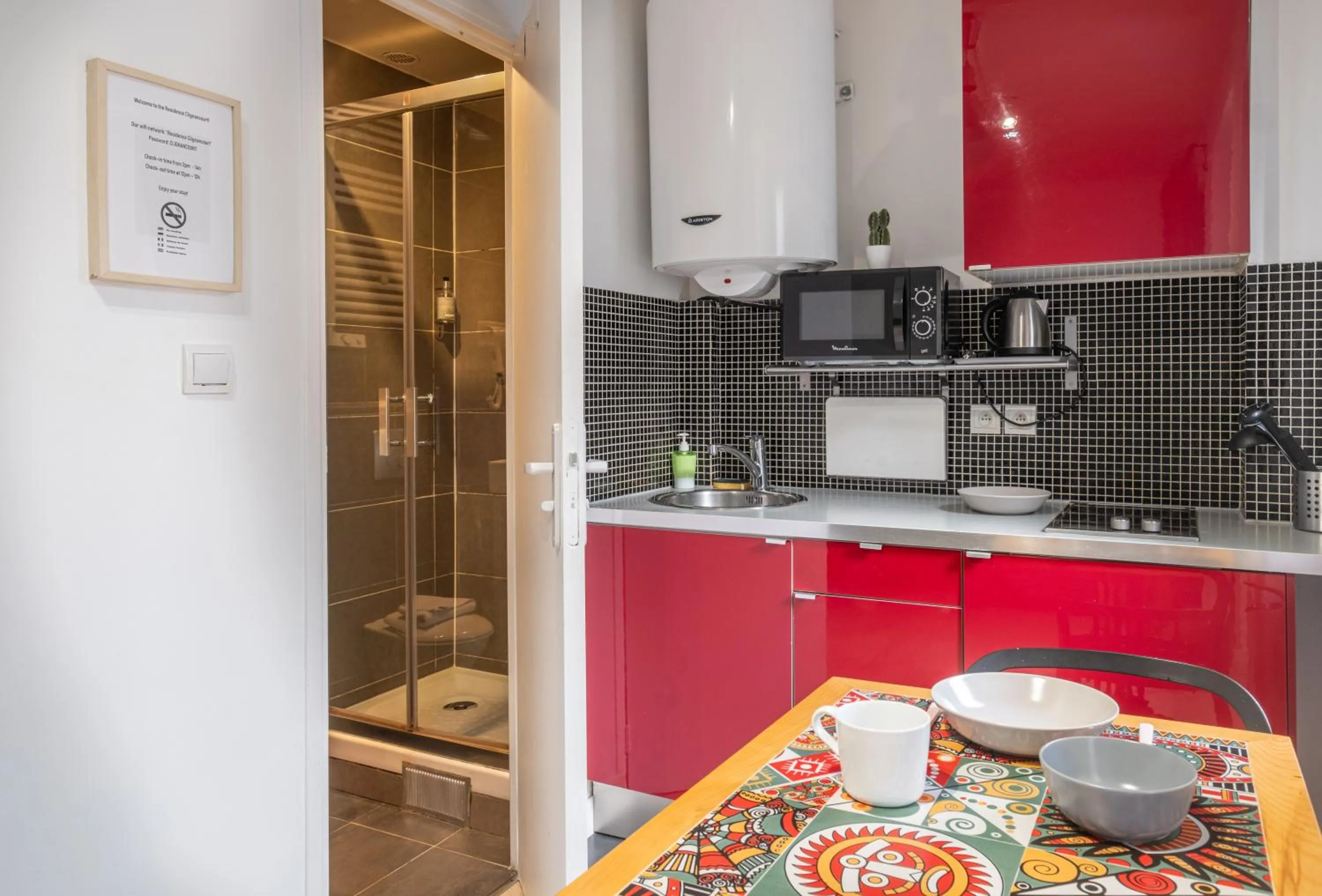 Kitchen or kitchenette in Résidence Clignancourt