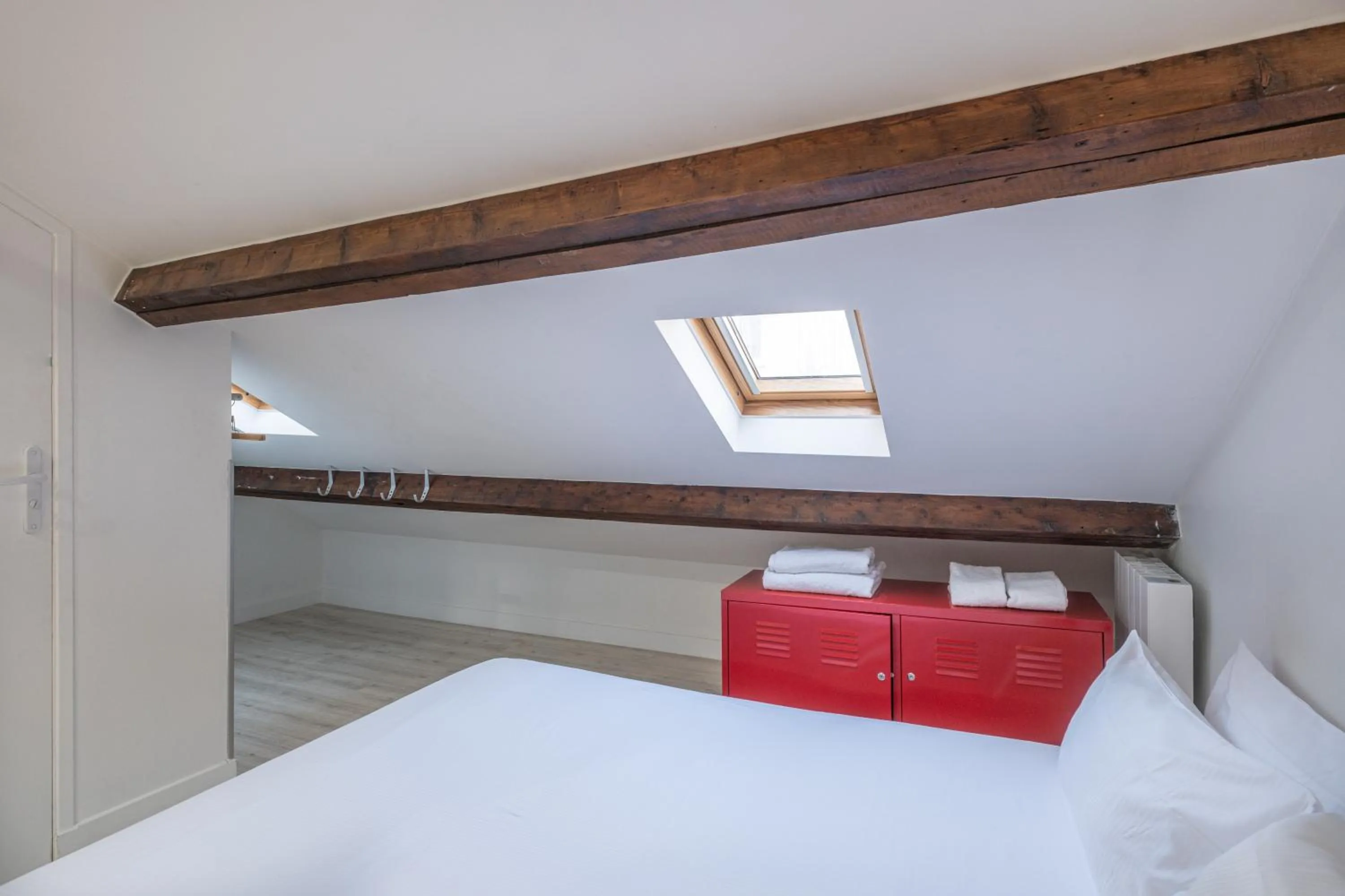 Bed in Résidence Clignancourt