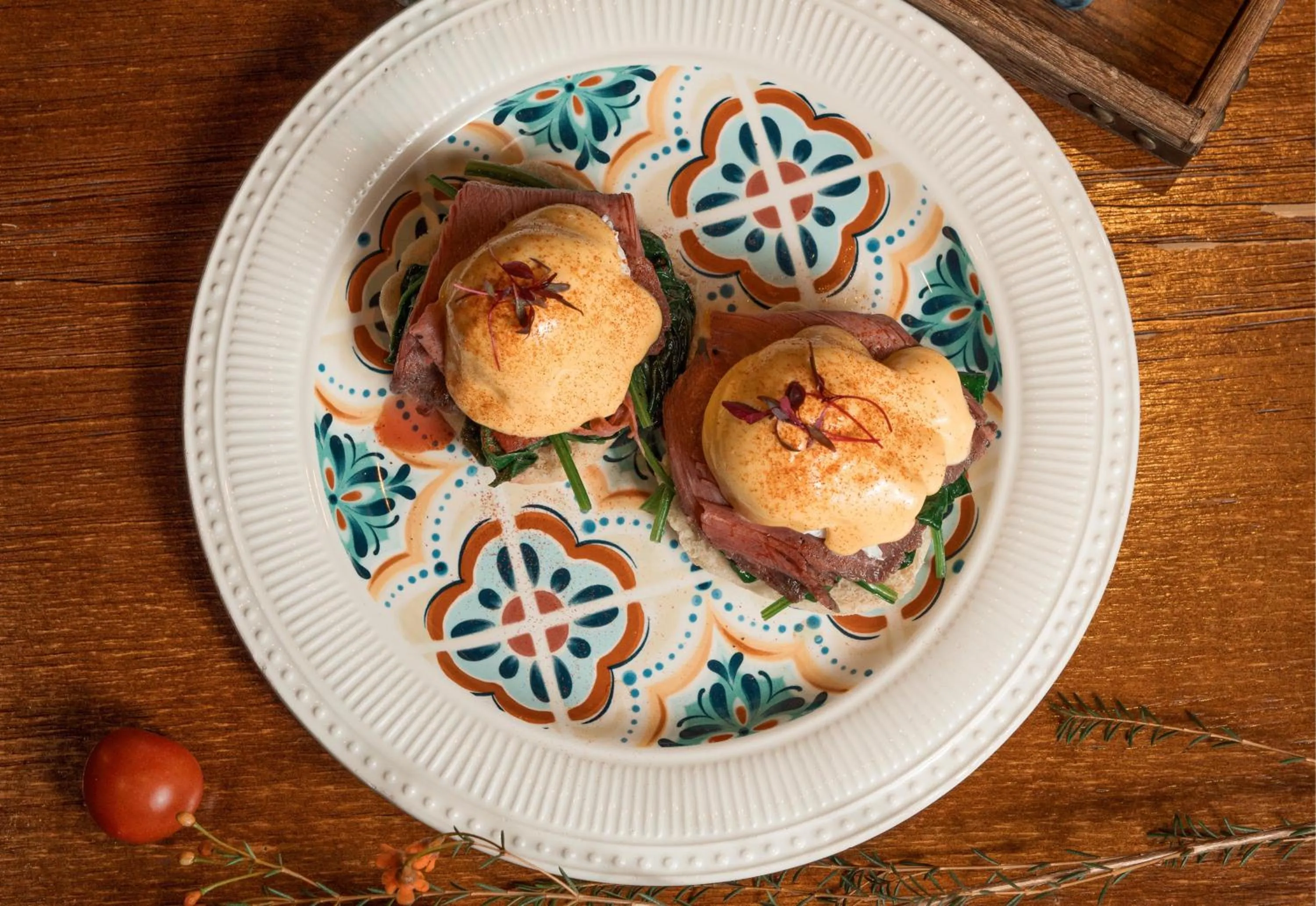 Restaurant/places to eat in Qingdao Kaiyue Hotel Zhongshan Road St Michael's Cathedral and Zhanqiao Pier