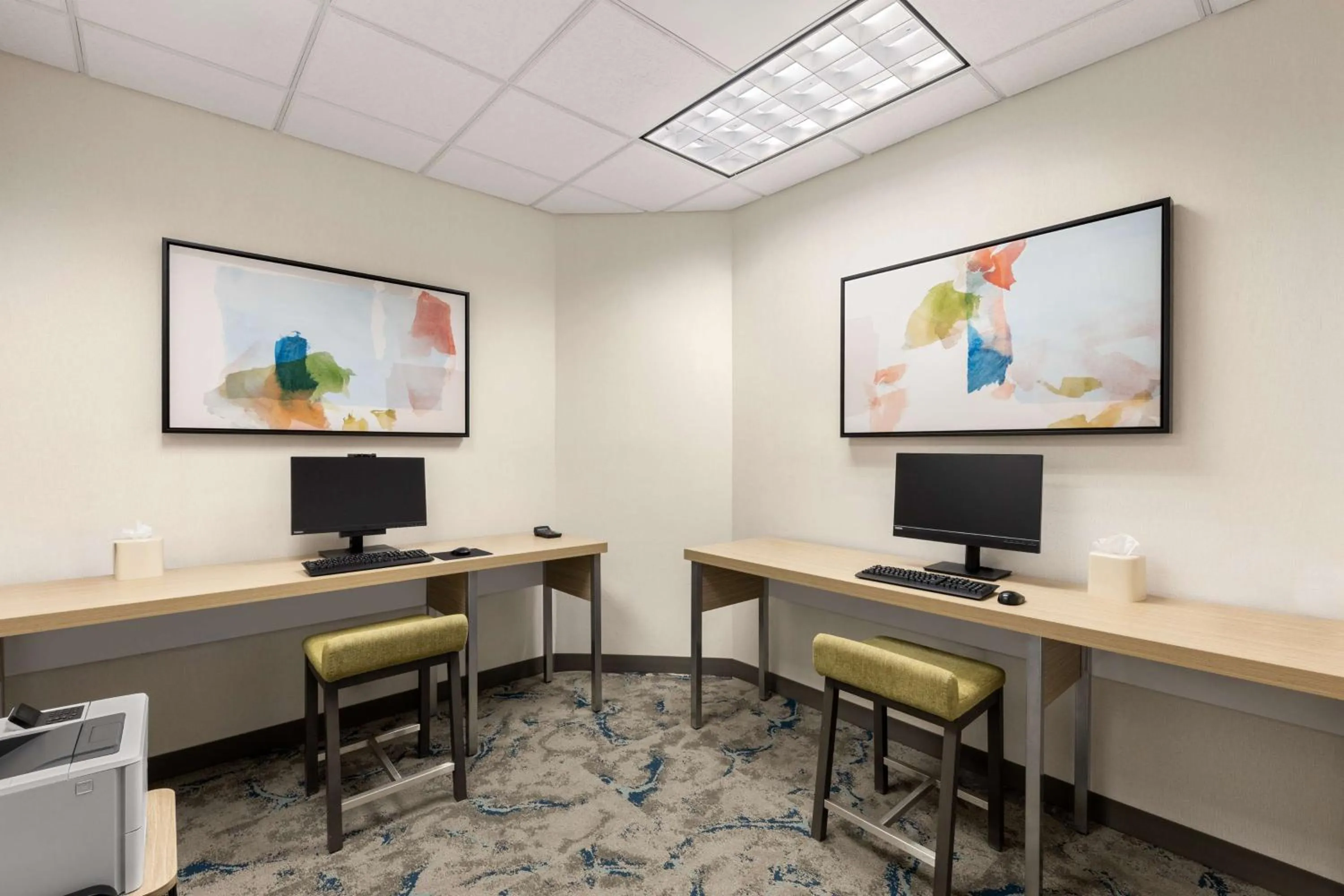Business facilities in Hilton Garden Inn Spokane Airport