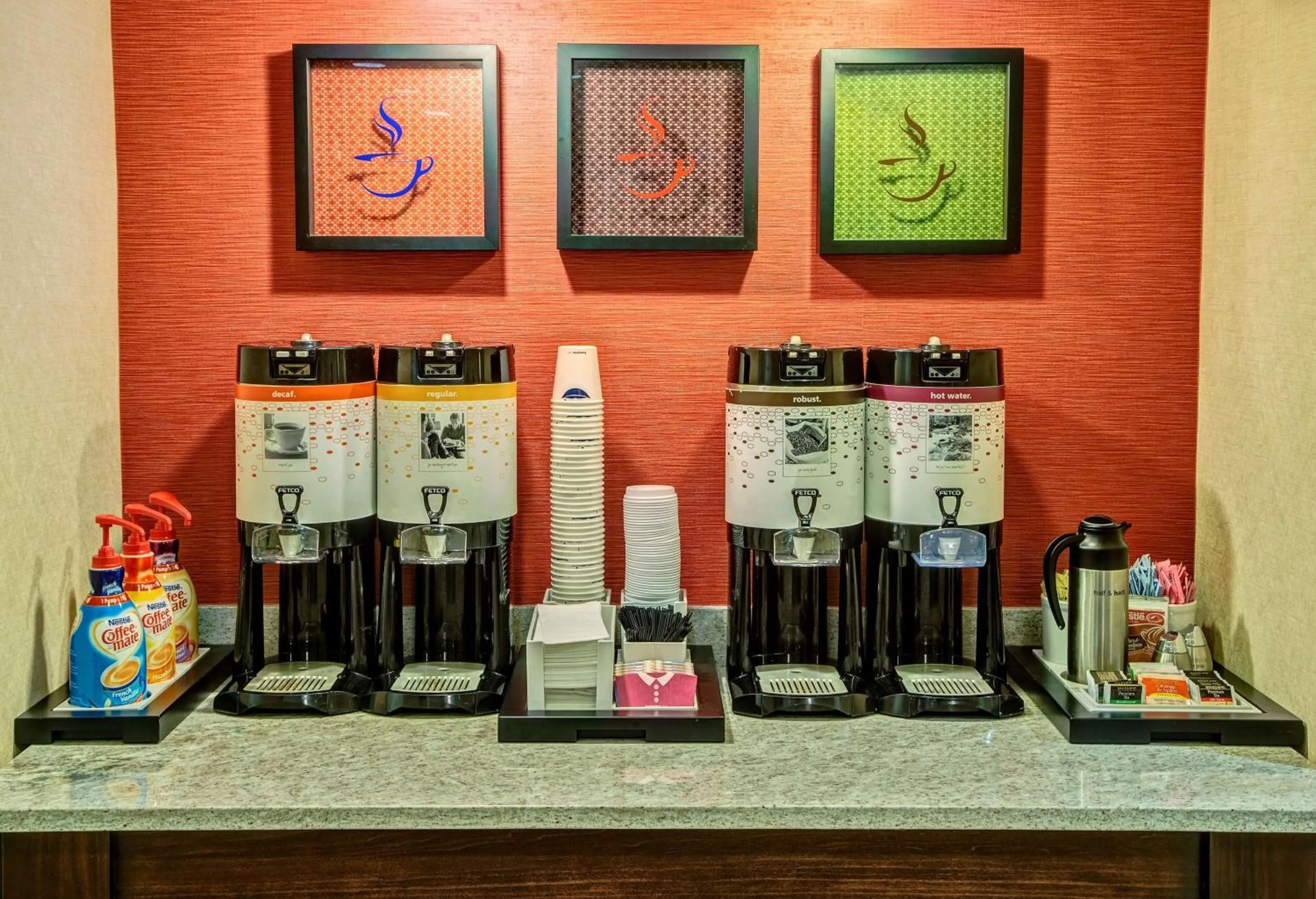Dining area in Hampton Inn & Suites Fort Myers Estero