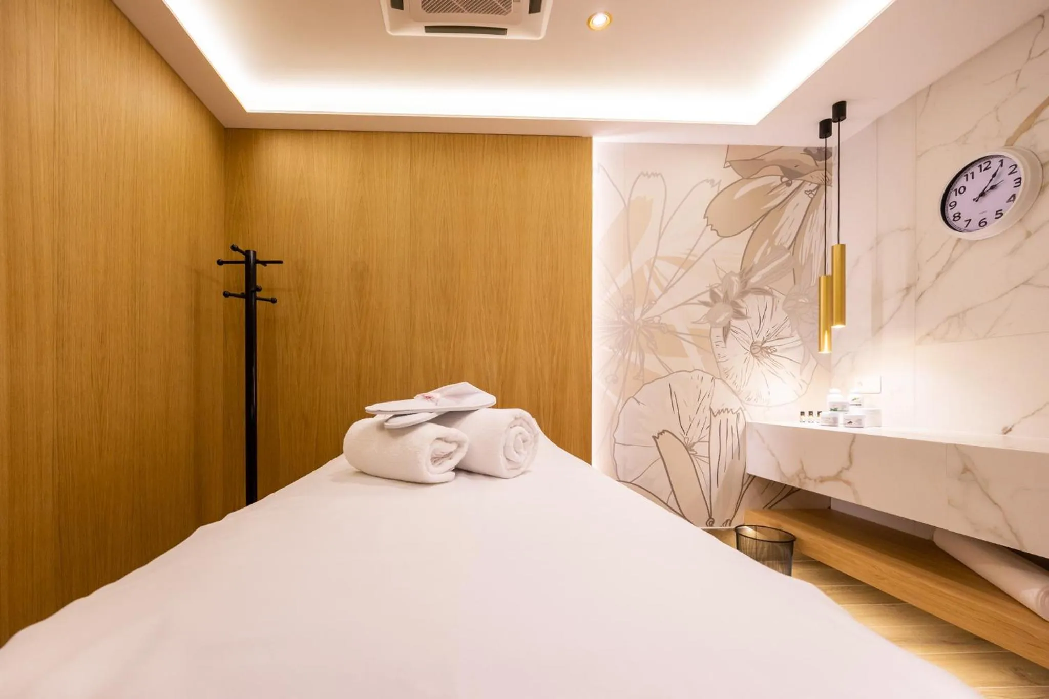 Massage in Admiral Hotel - Ultra All Inclusive & Private Beach