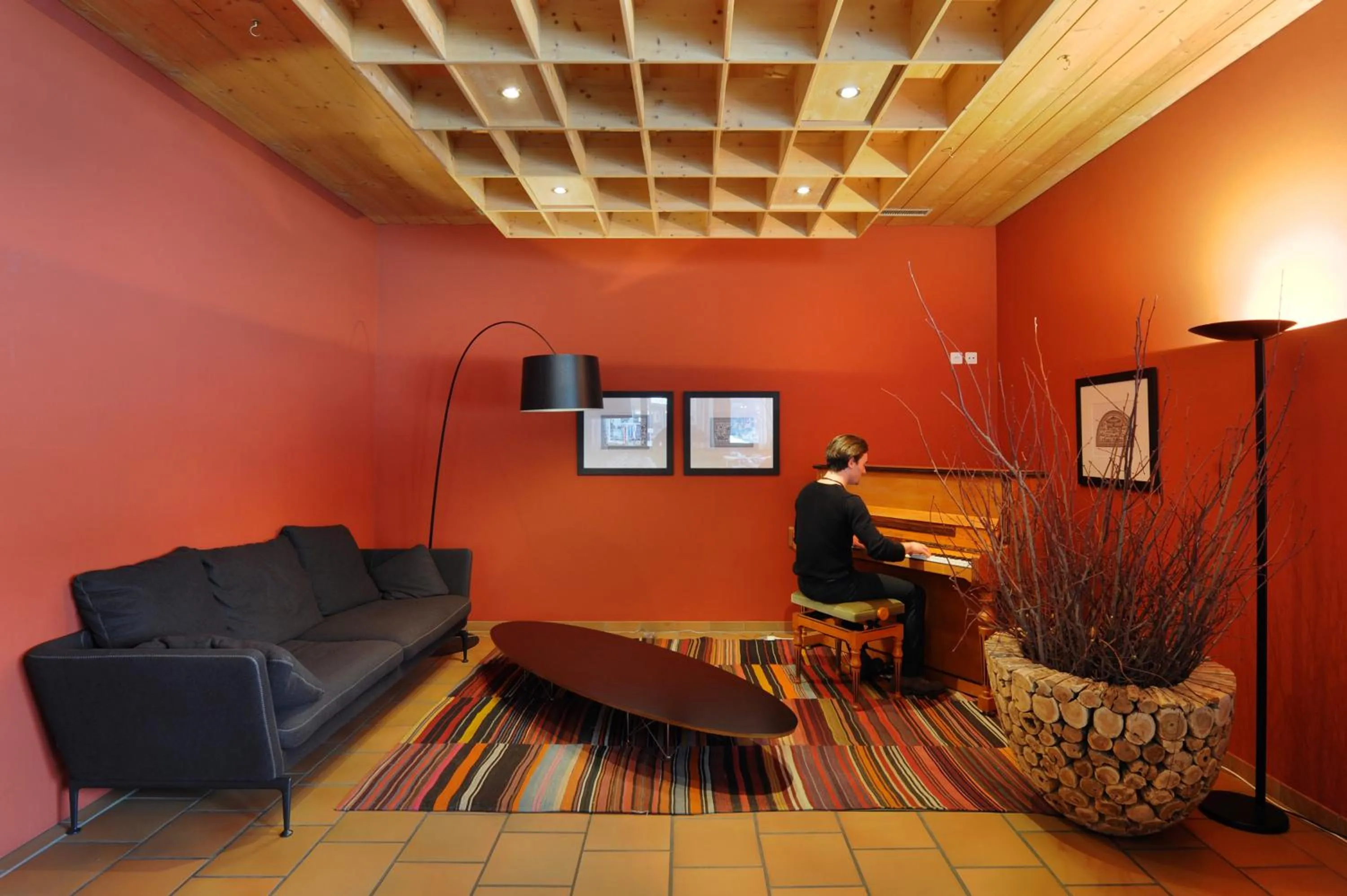 Communal lounge/ TV room in Hotel Krone Lenk