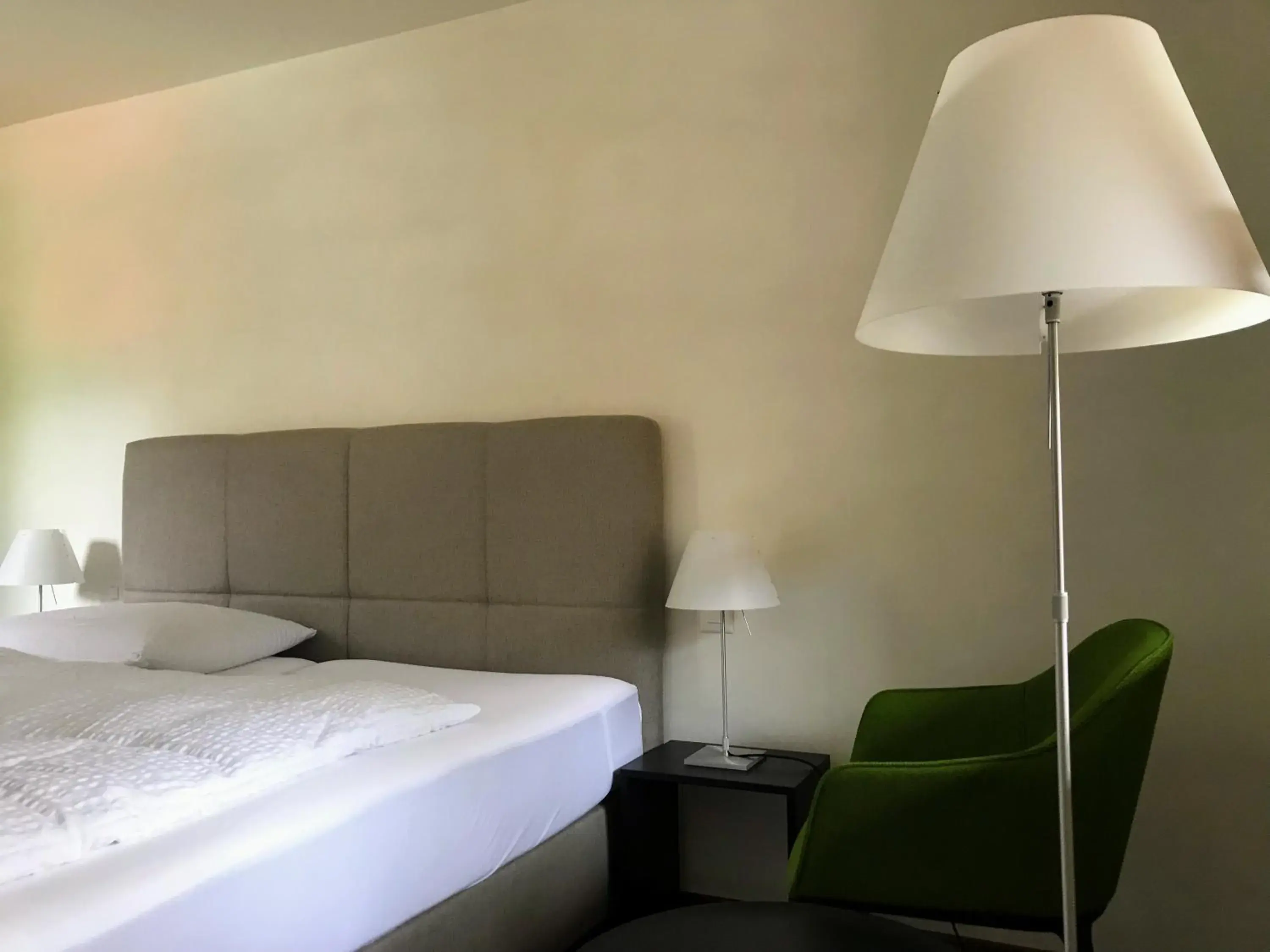 Three-Bedroom Suite in Hotel Krone Lenk Three-Bedroom Suite in Hotel Krone Lenk