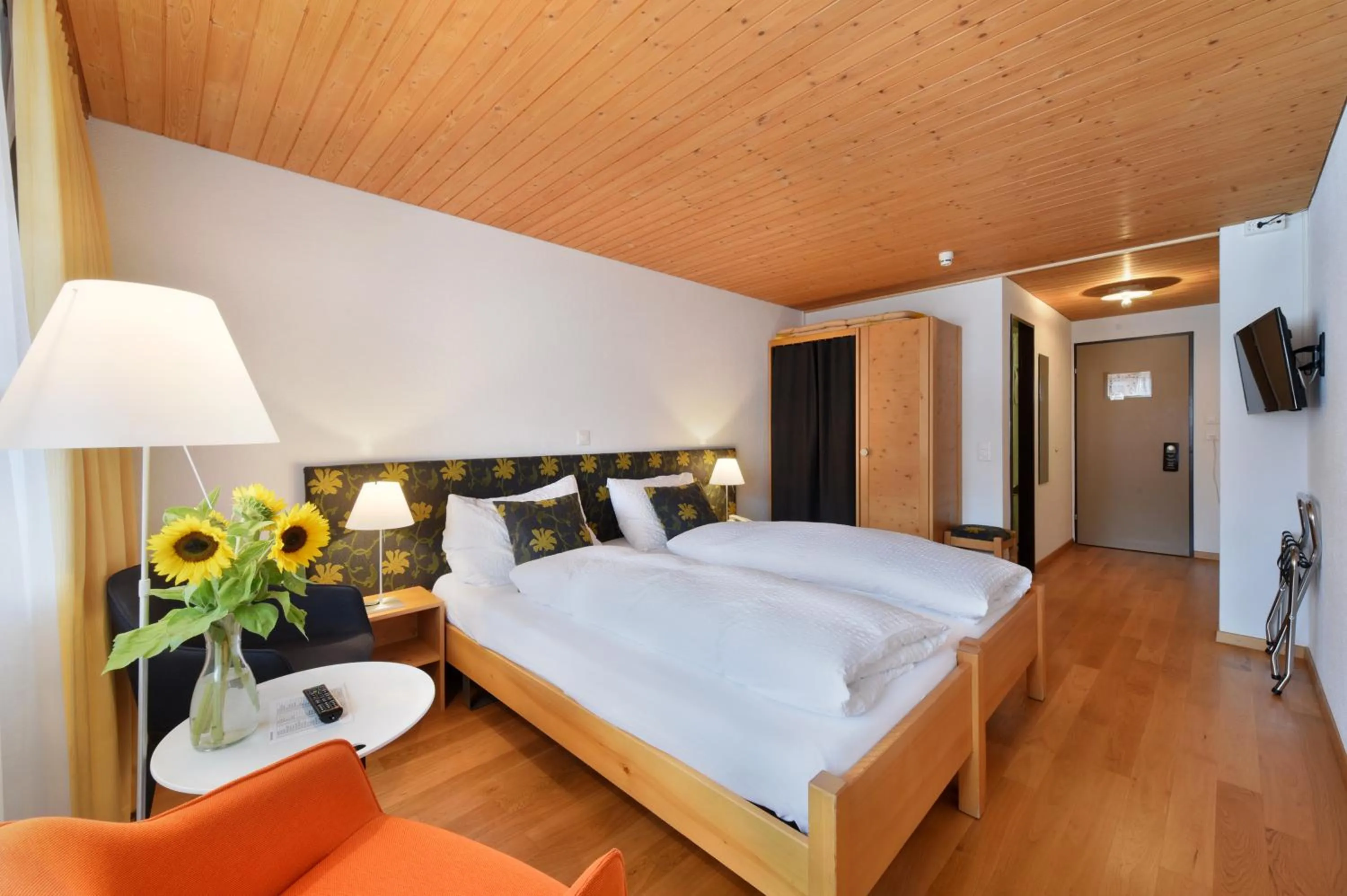 Photo of the whole room in Hotel Krone Lenk