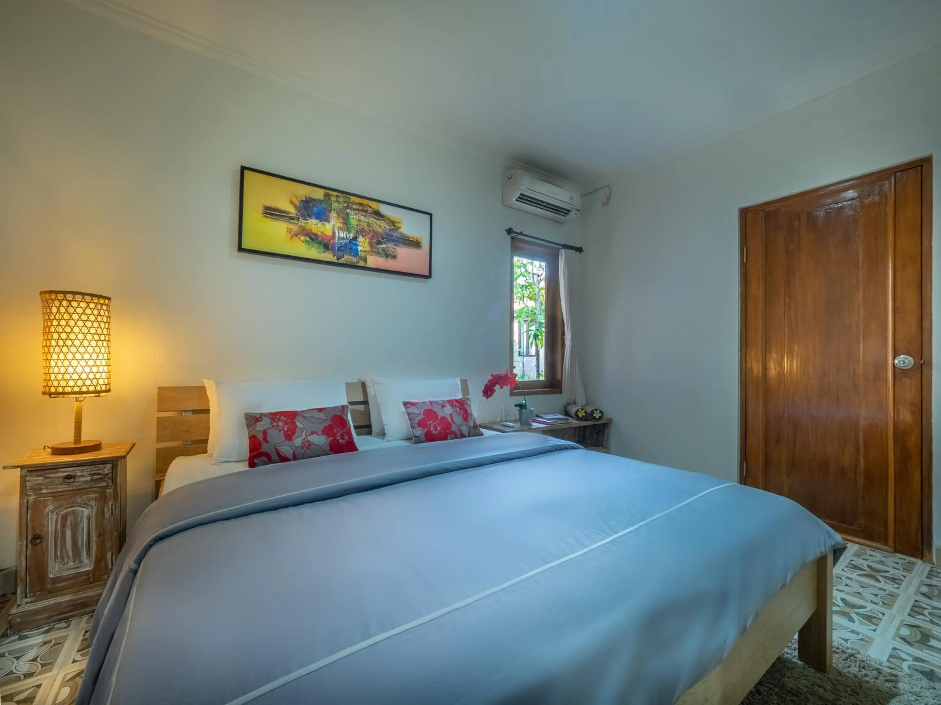 Bed in Tiis Garden Puri Villas