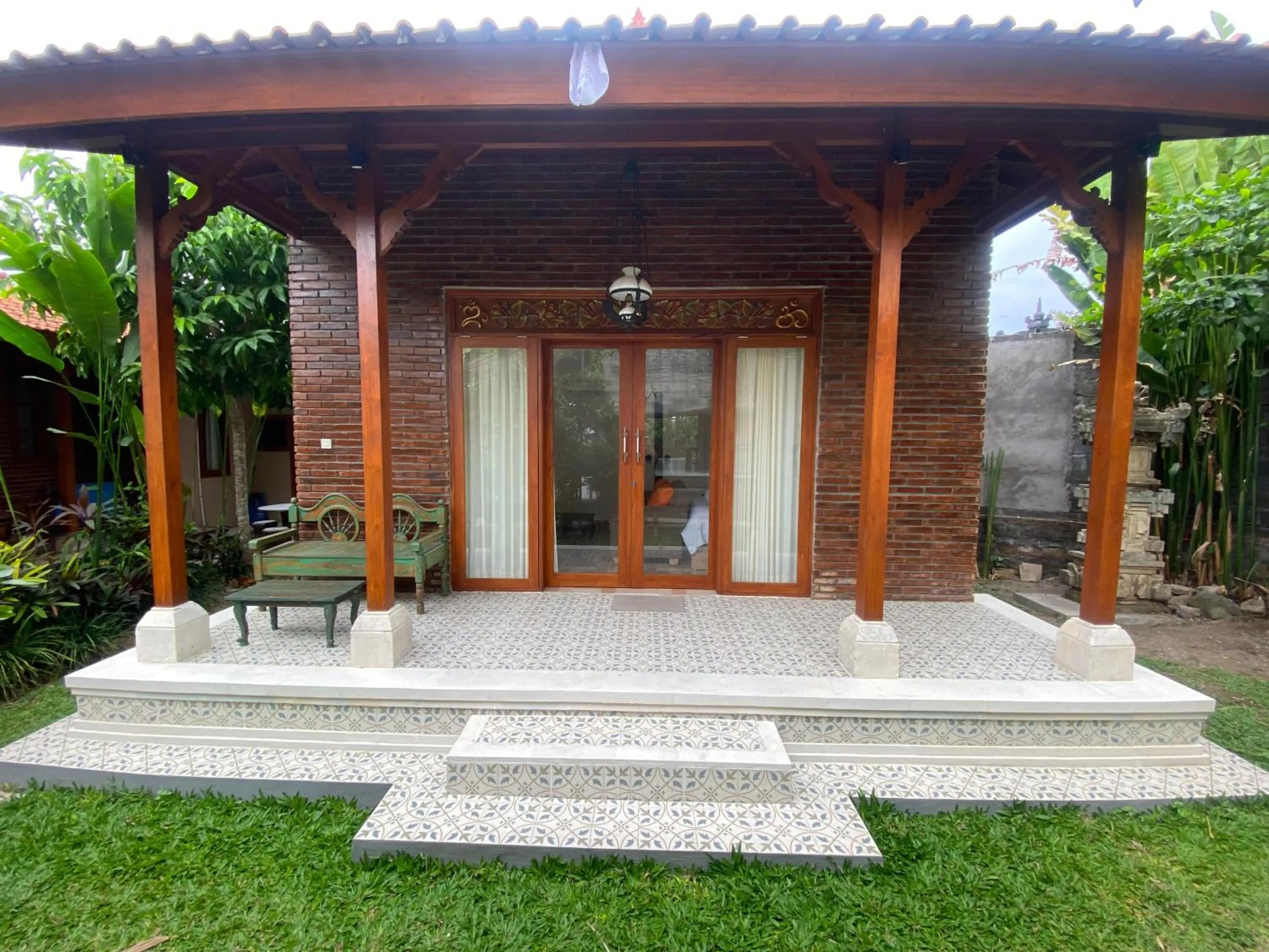 Tiis Garden Puri Villas