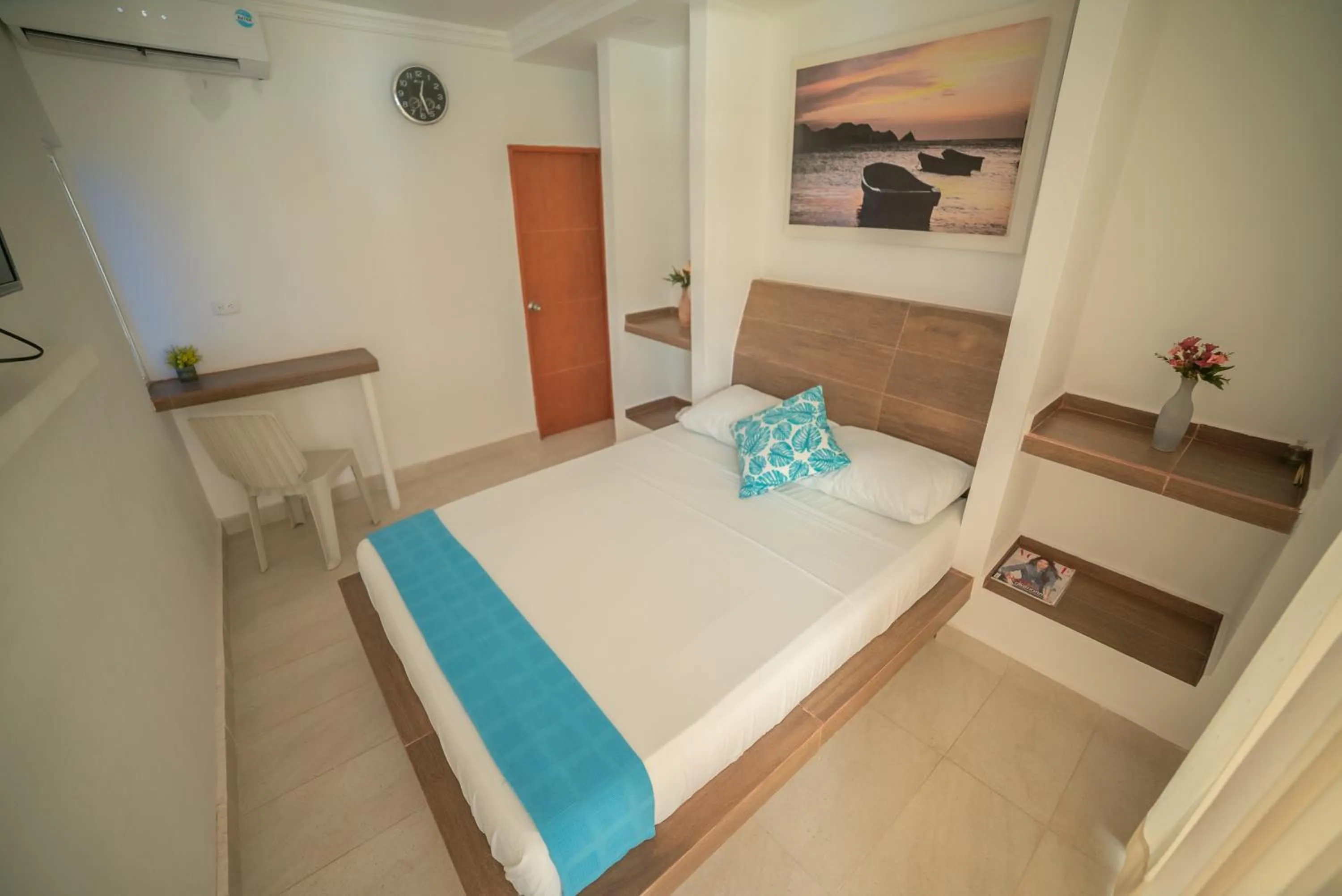 Photo of the whole room, Bed in Techos Azules