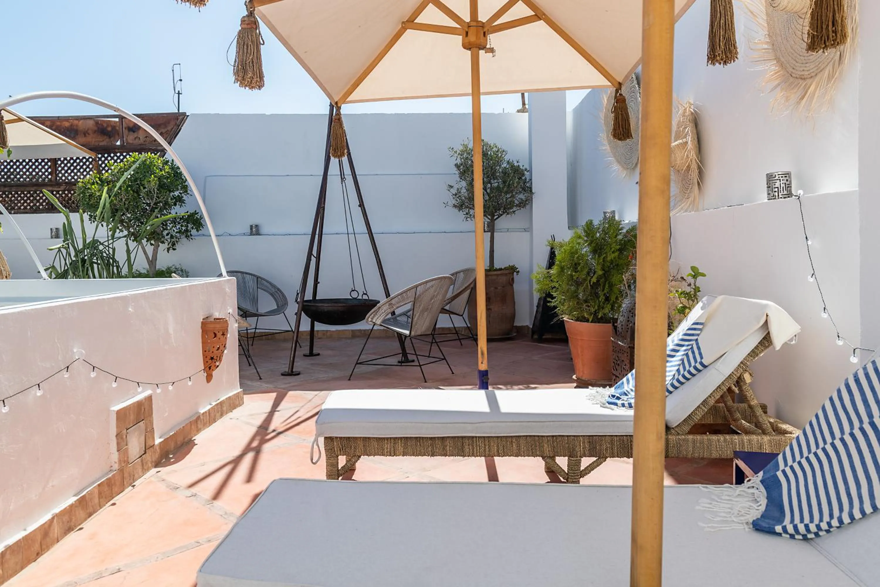 Patio in Riad la Parenthèse by Sashema