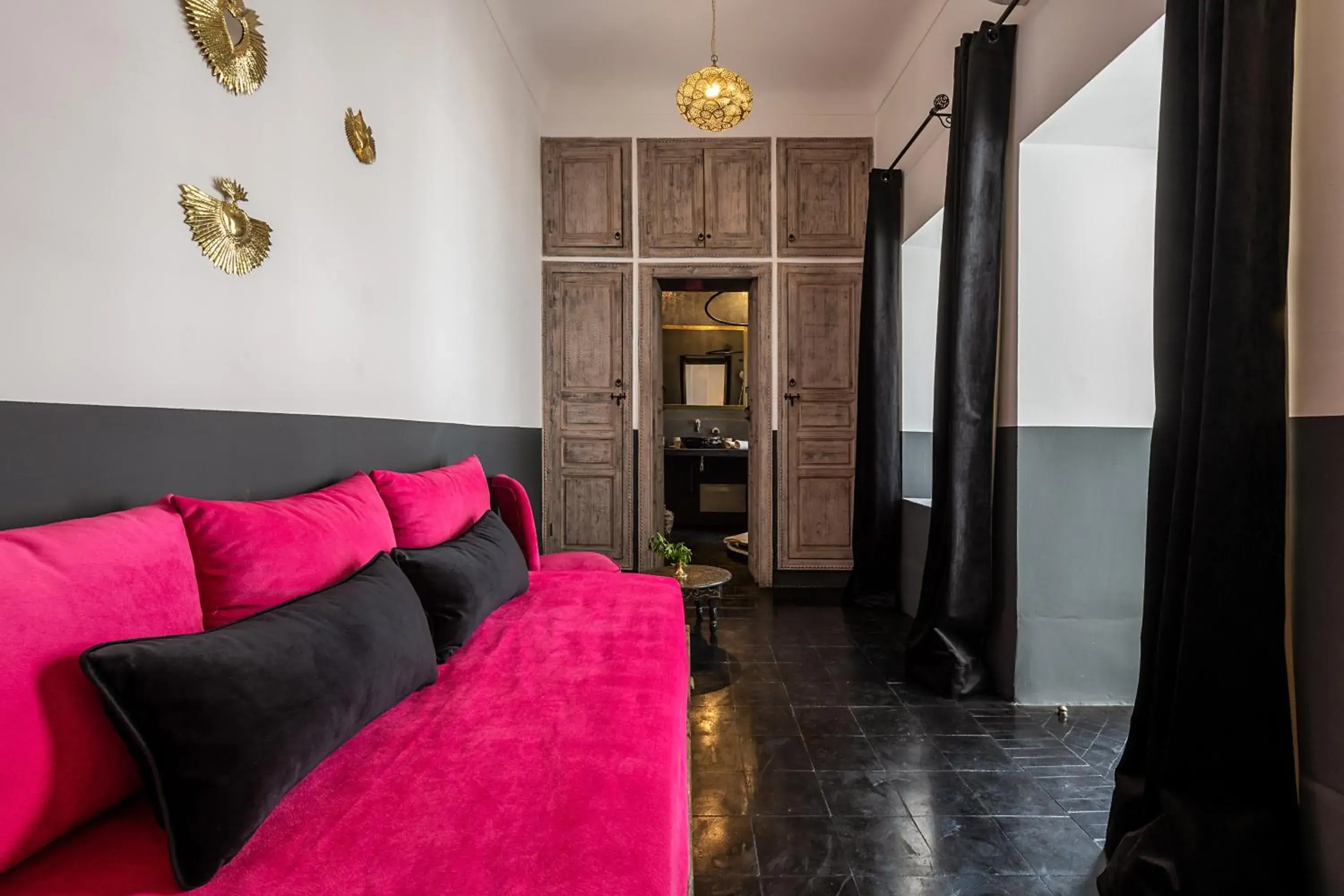 Deluxe Double Room in Riad la Parenthèse by Sashema Deluxe Double Room in Riad la Parenthèse by Sashema