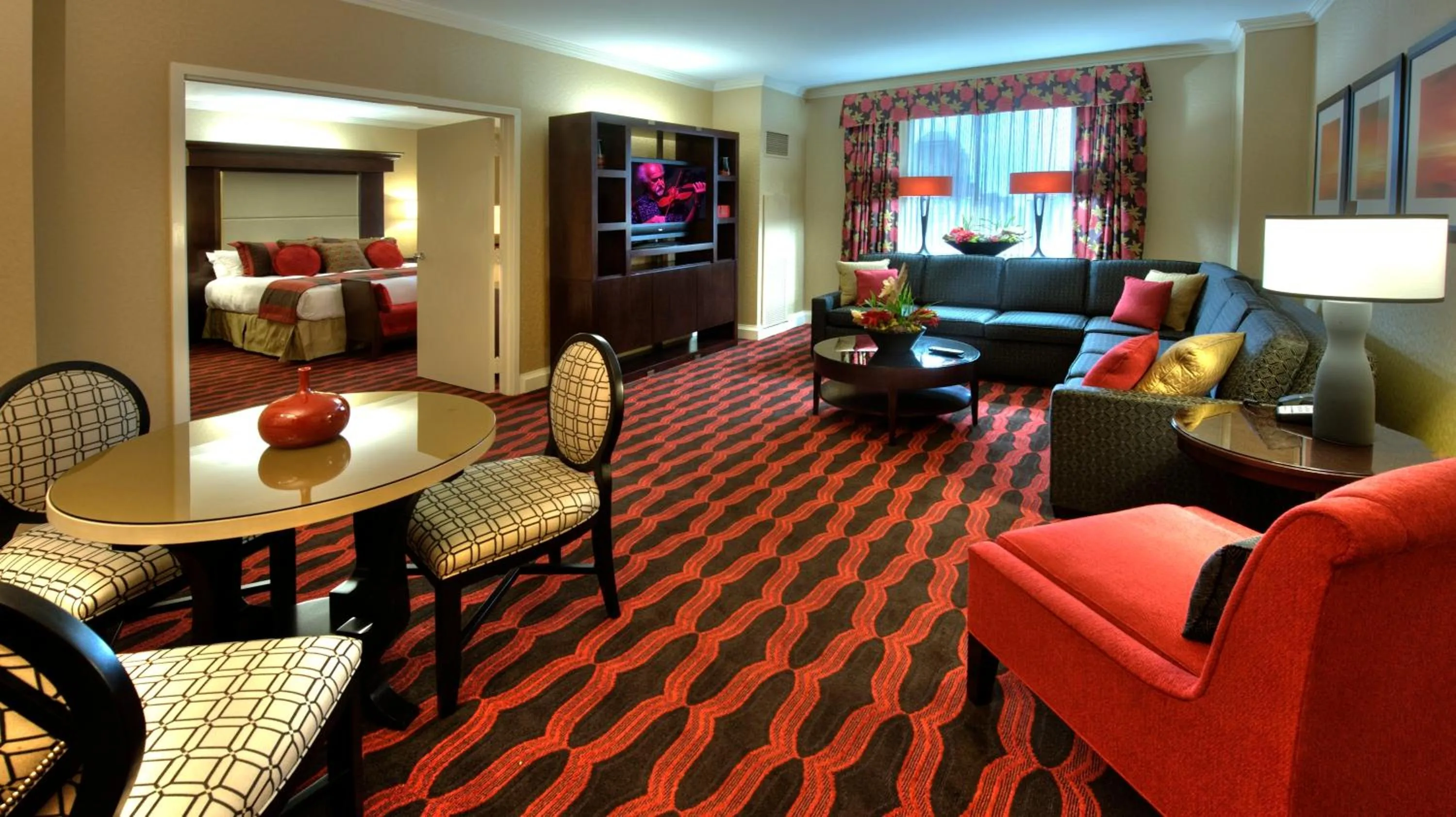 Living room in Bally's Shreveport Casino & Hotel