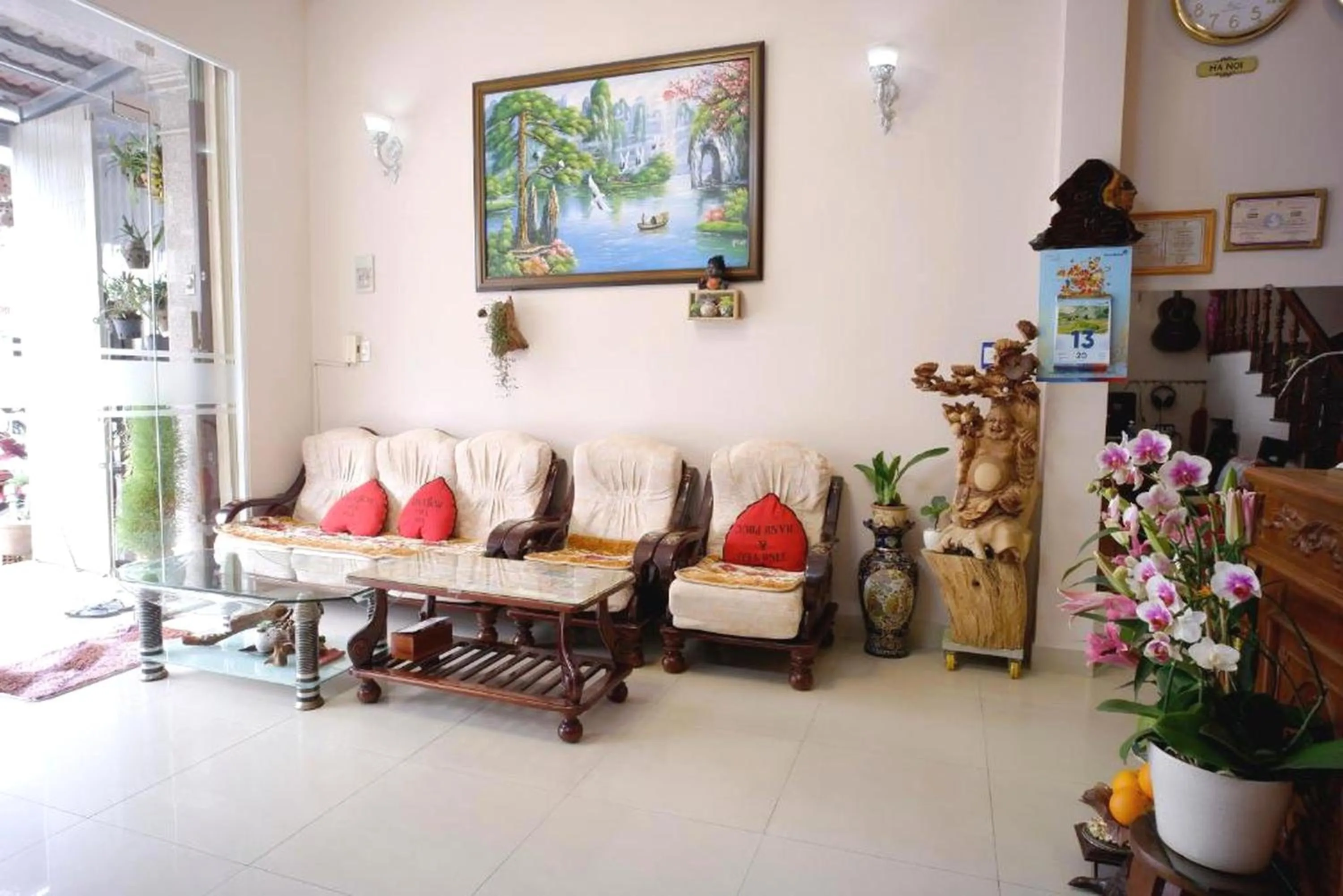 Seating area in Thanh Thanh Nhan Hotel