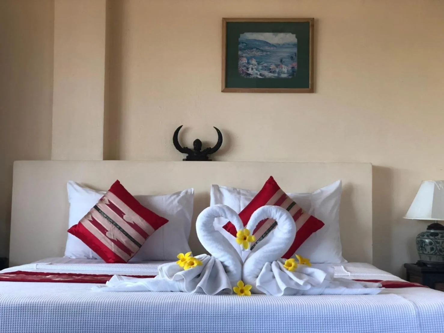 Photo of the whole room, Bed in Chang Charlie Inn, Boutique