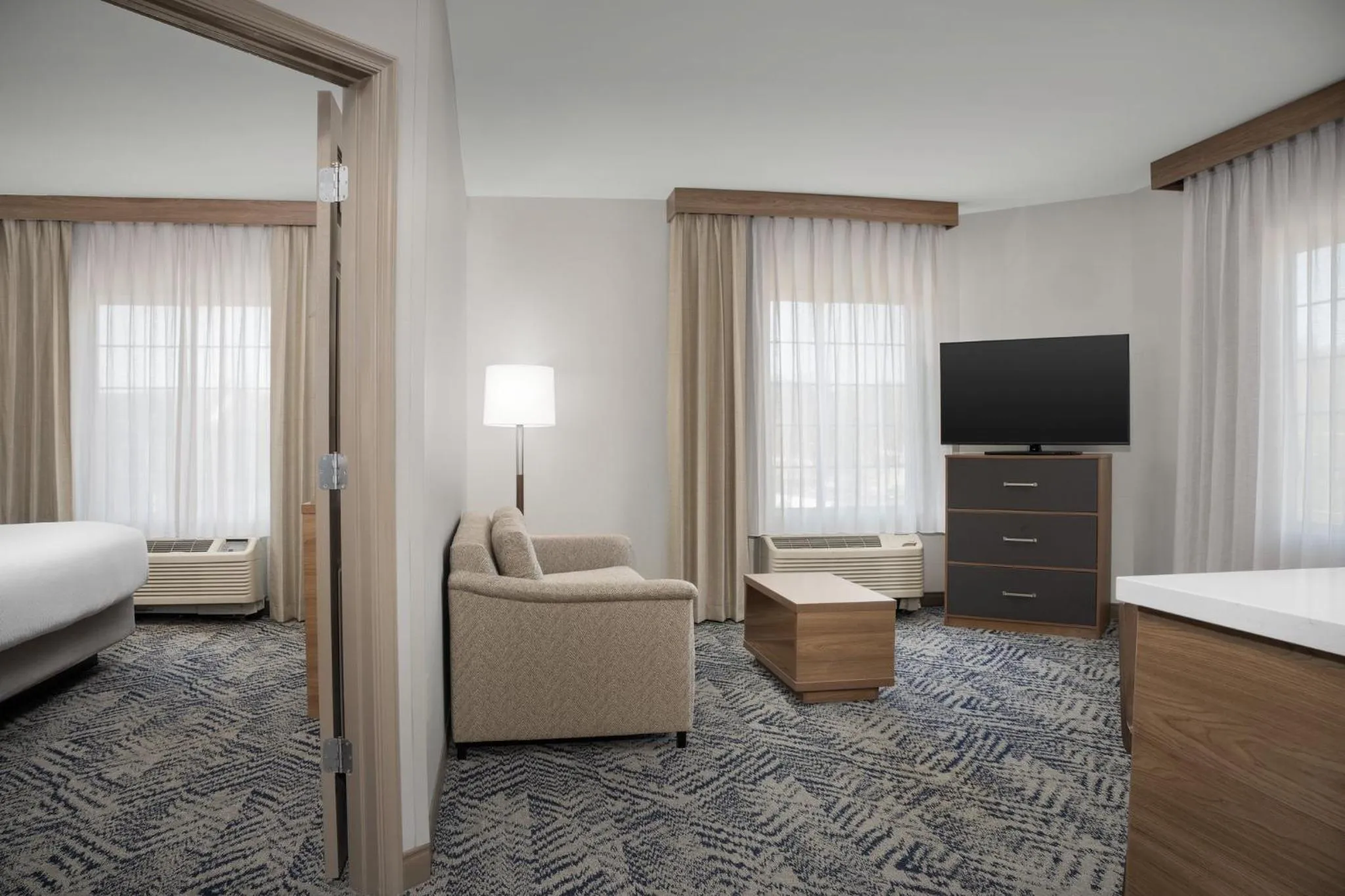 Photo of the whole room, Bed in Candlewood Suites Alexandria - Fort Belvoir by IHG