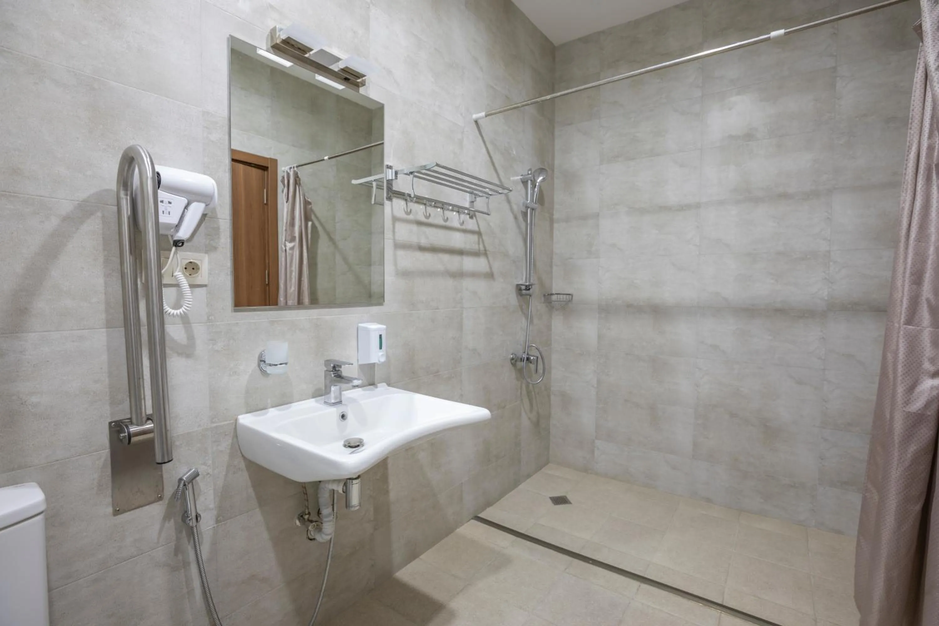 Shower in Park Hotel Tskaltubo - Balneo Resort