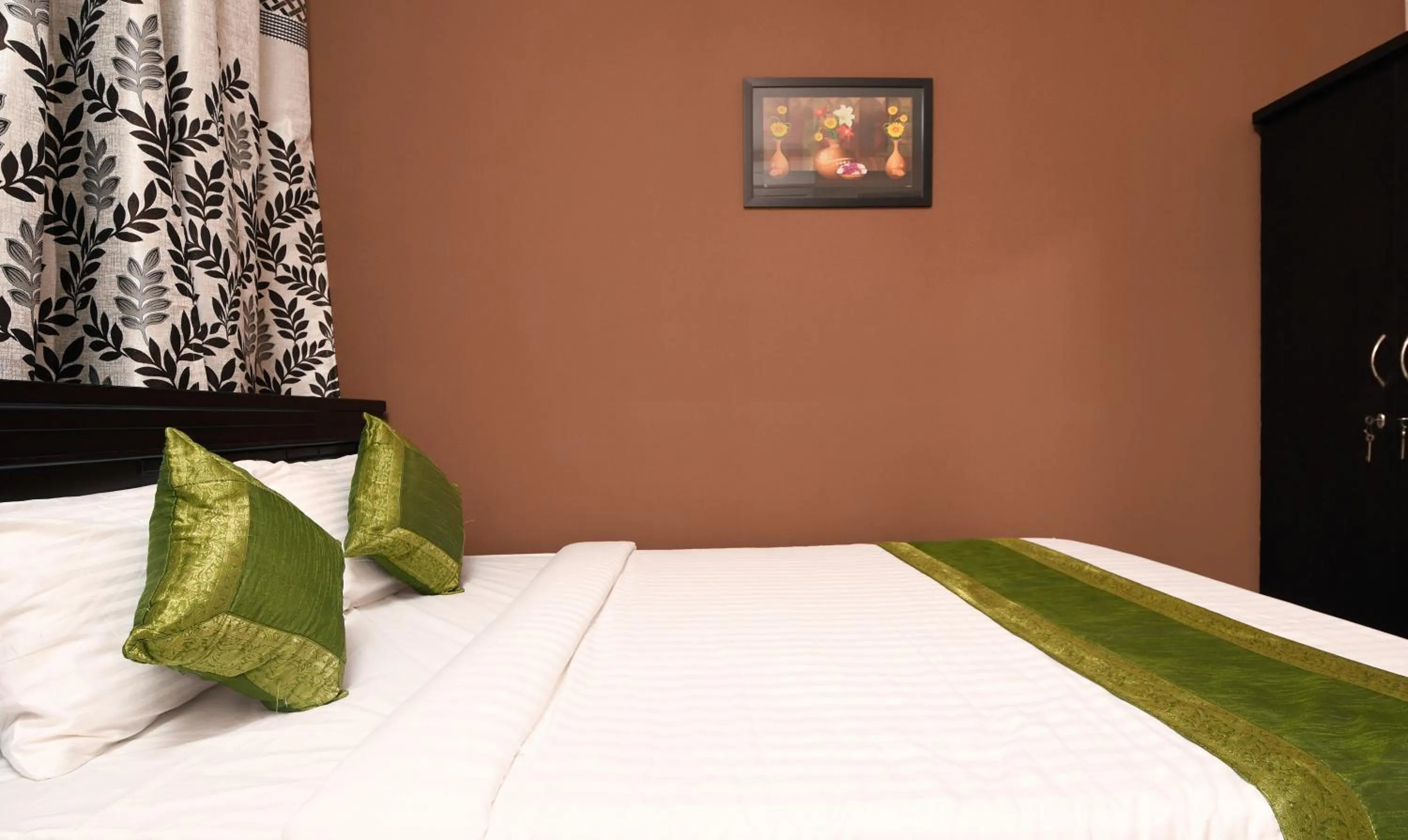 Bed in Itsy Hotels Shivas Kuteera