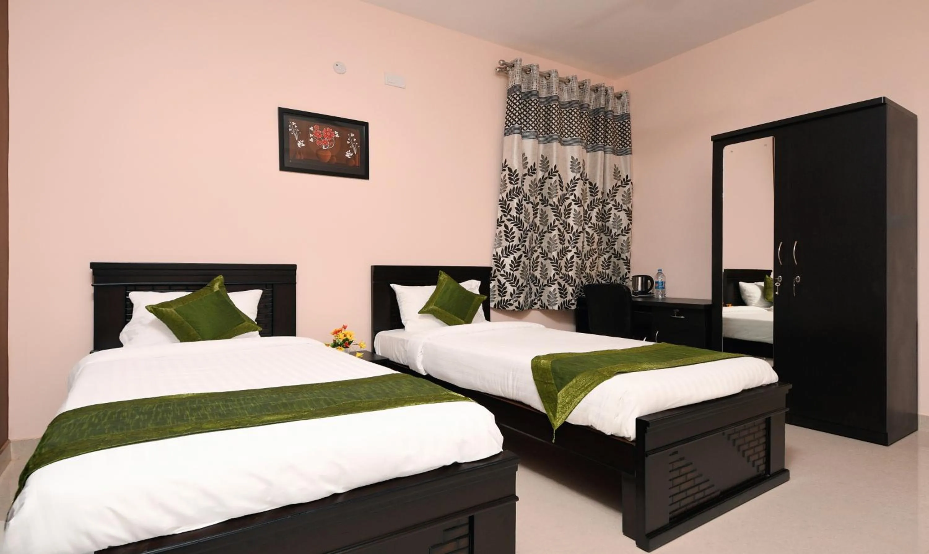 Bed in Itsy Hotels Shivas Kuteera