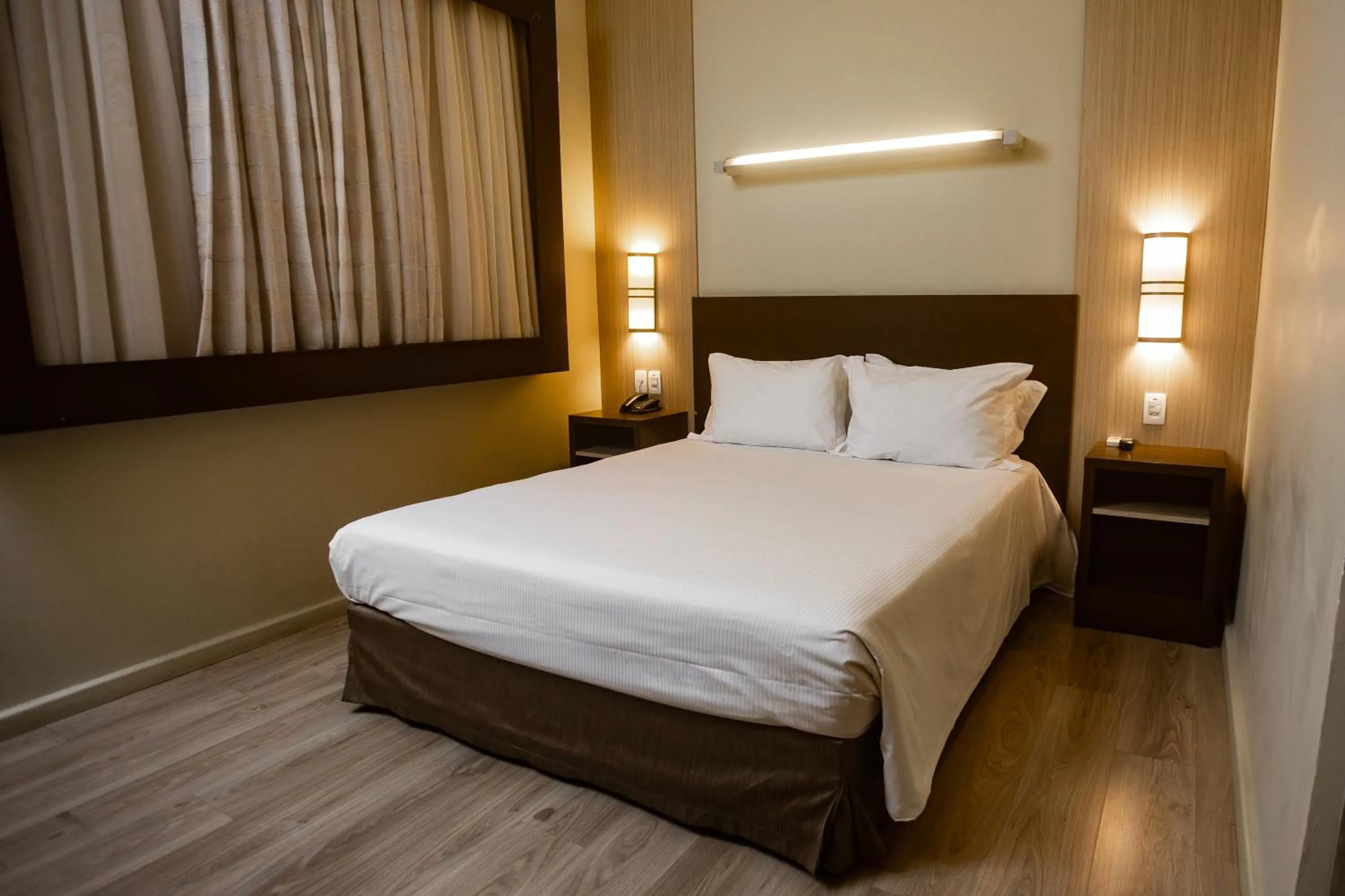 Bed in Master Cosmopolitan Moinhos de Vento